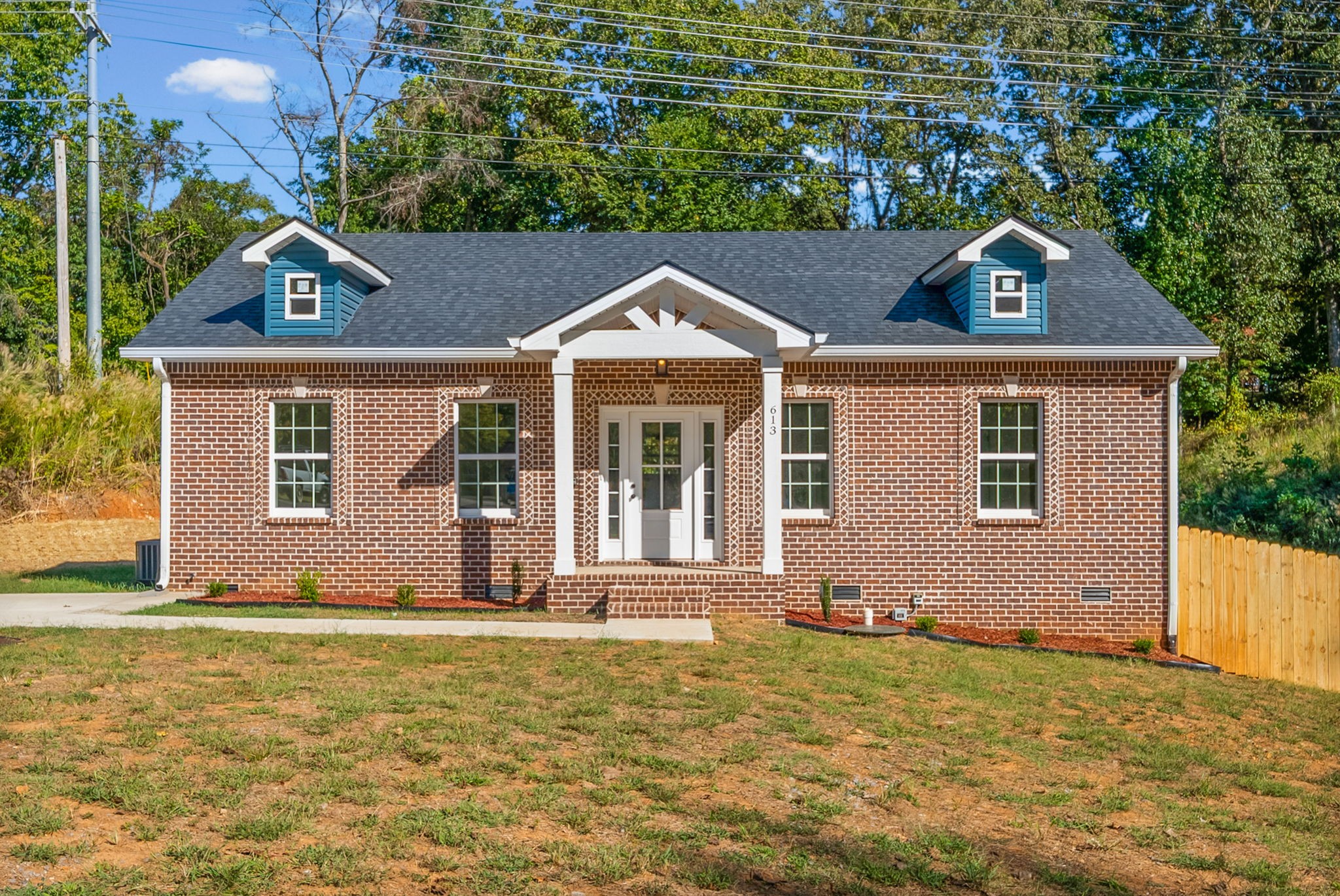 613 Hill Rd — photo
