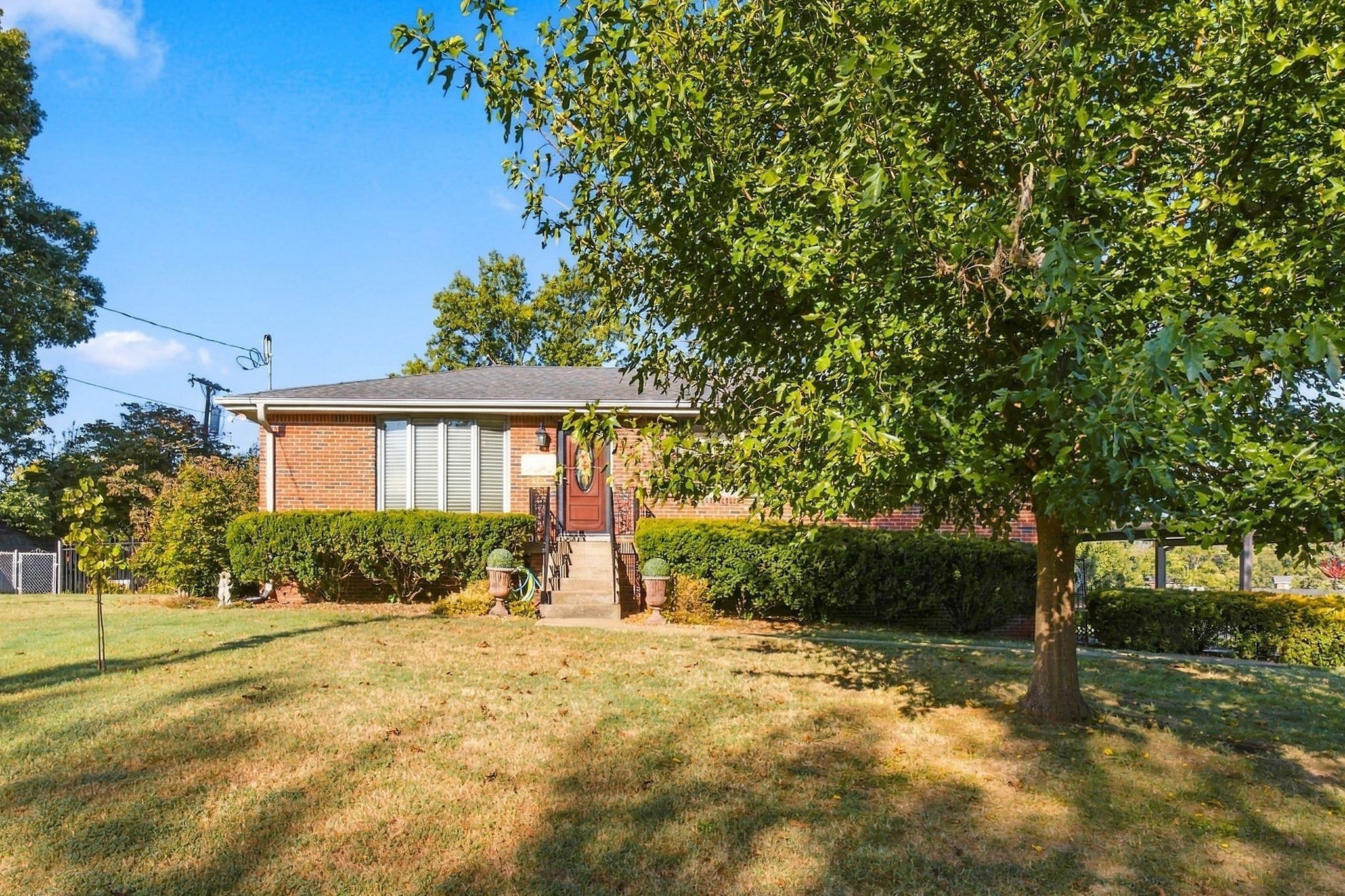 102 Belinda Dr — photo