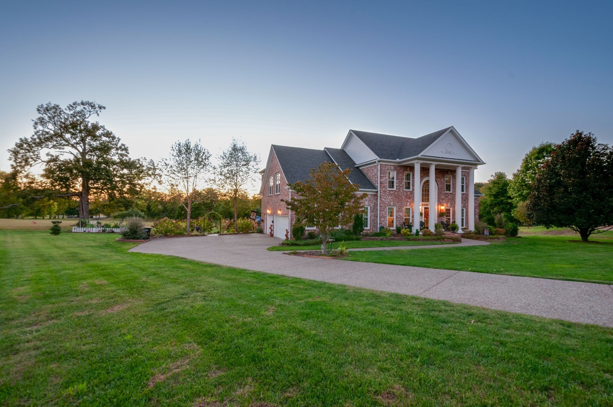 3108 Stadium Ct — photo