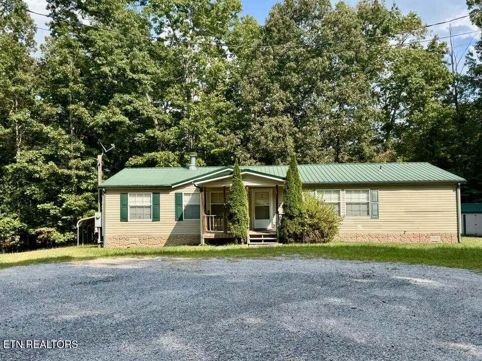1010 Oswego Circle — photo