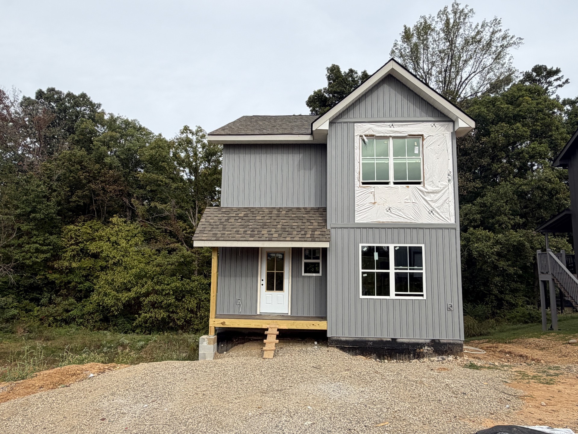 905 Lacy Ct — photo