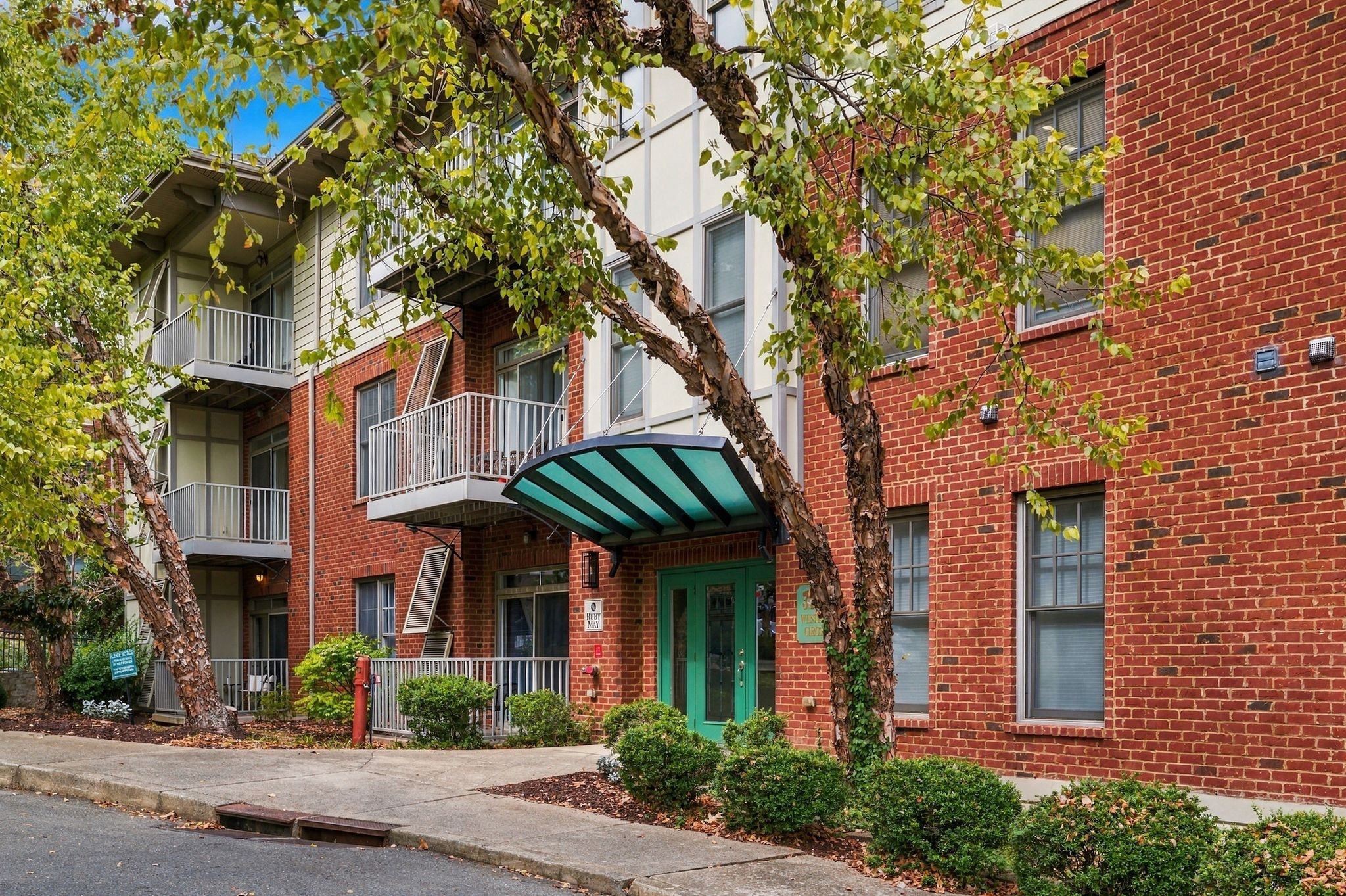 3100 West End Cir Unit 304 — photo