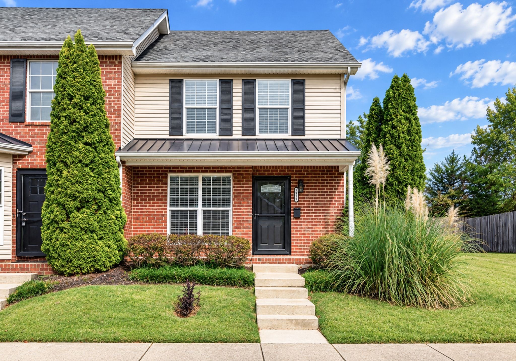 7216 Rosemary Ct — photo