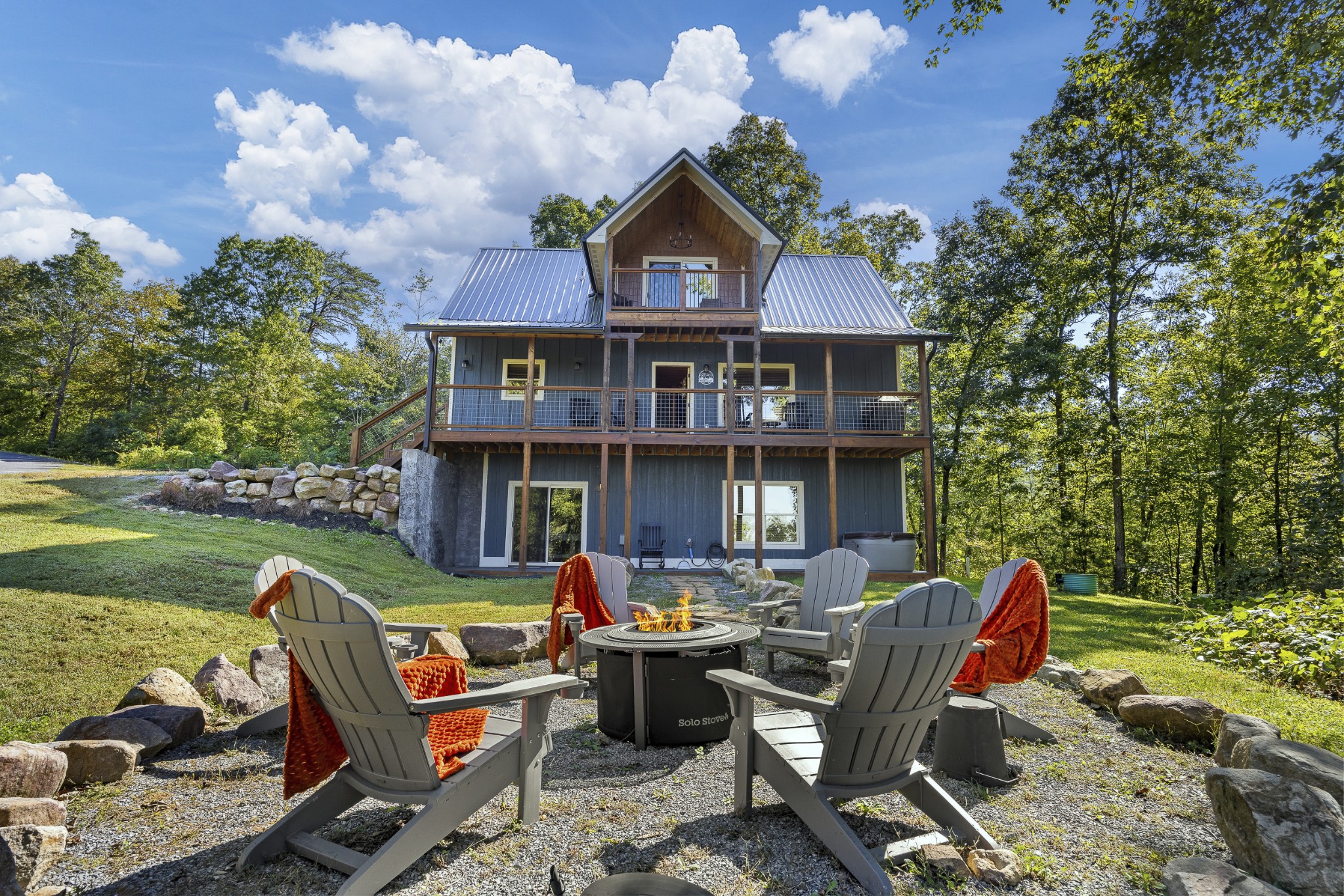 1320 Mountain Ash Way — photo