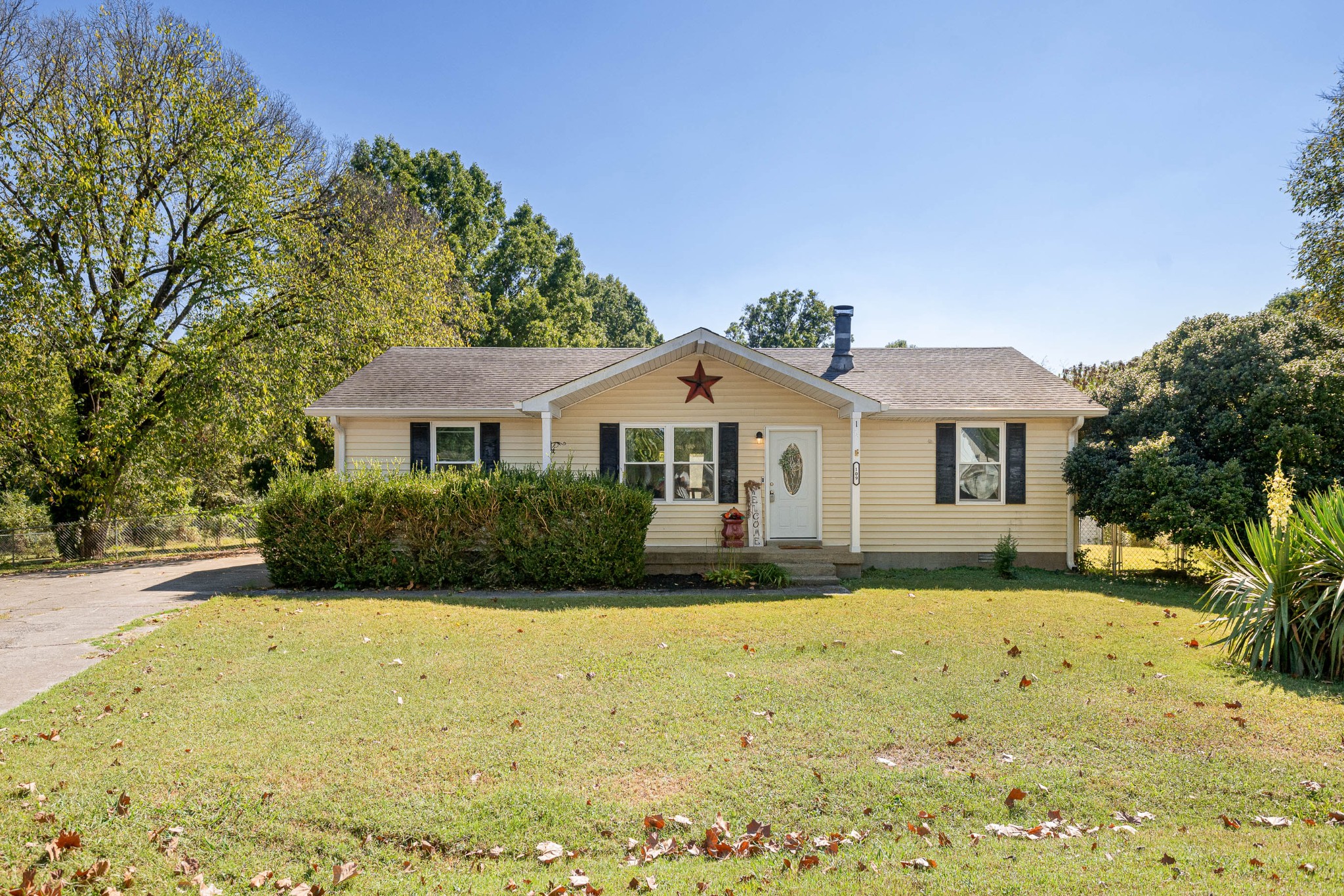 109 Shirley Ct — photo