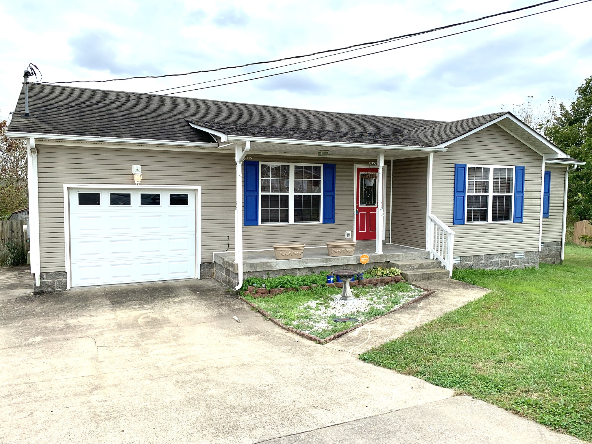 106 Milard Ct — photo