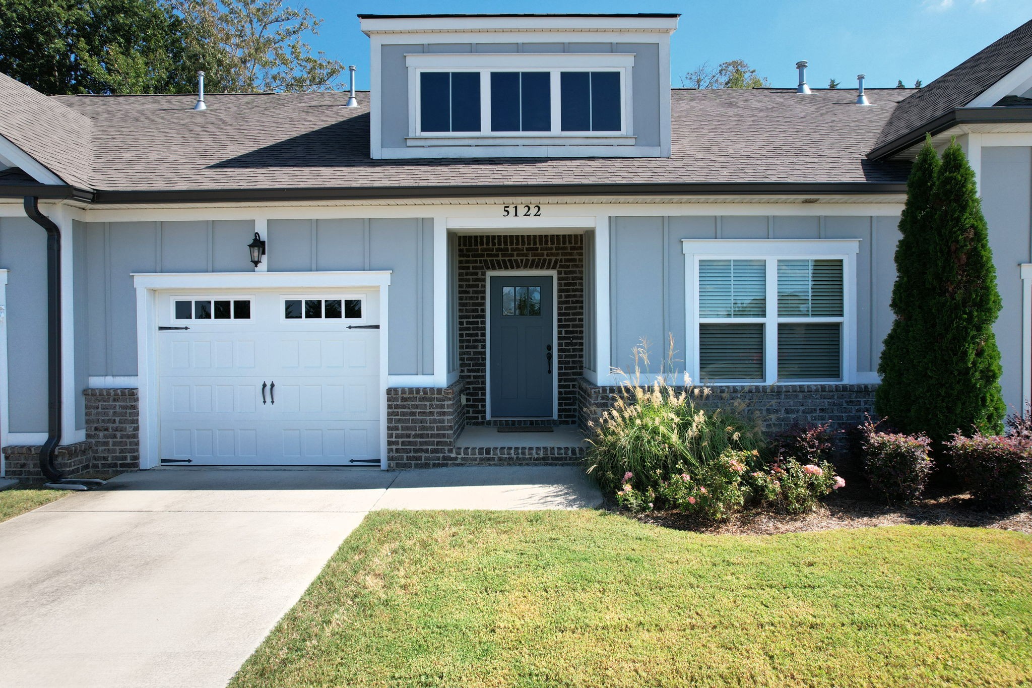 5122 Meadowbend Drive, NE — photo
