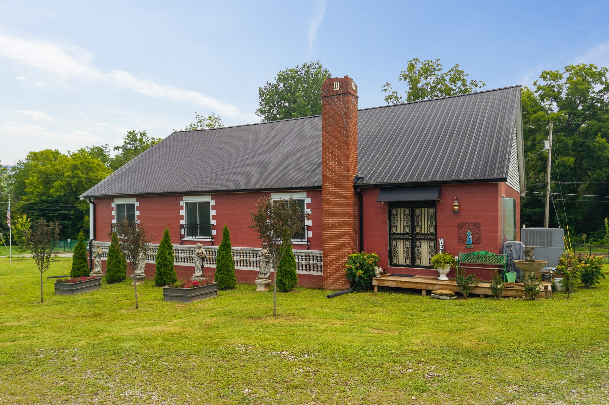 131 Old Morrison Rd — photo
