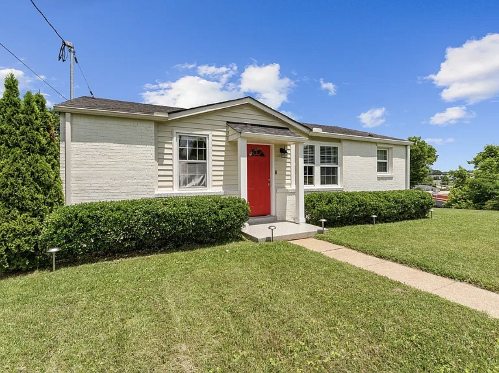 109 Ashwood Dr — photo