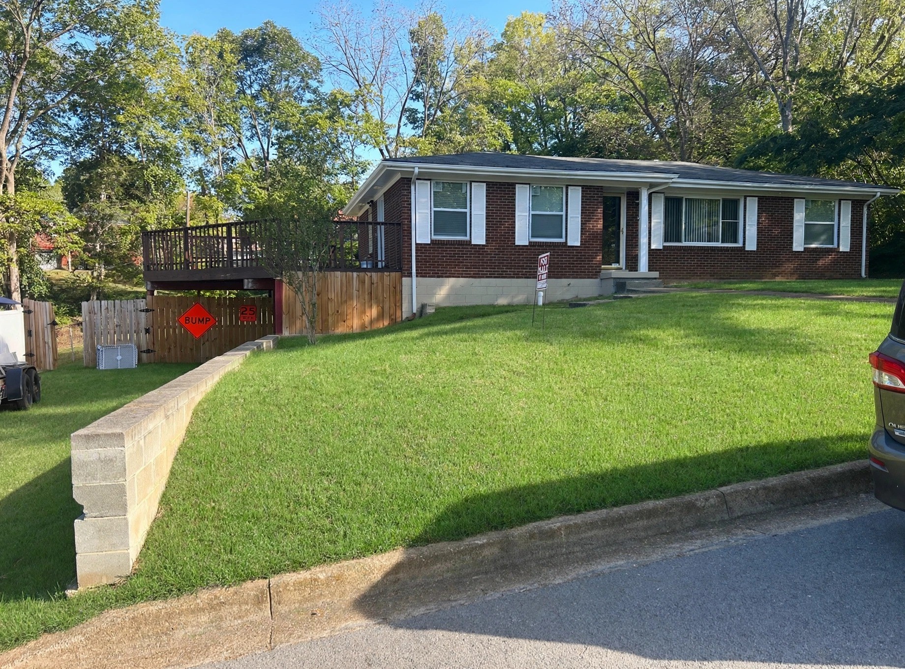 1060 Forrest Dr — photo