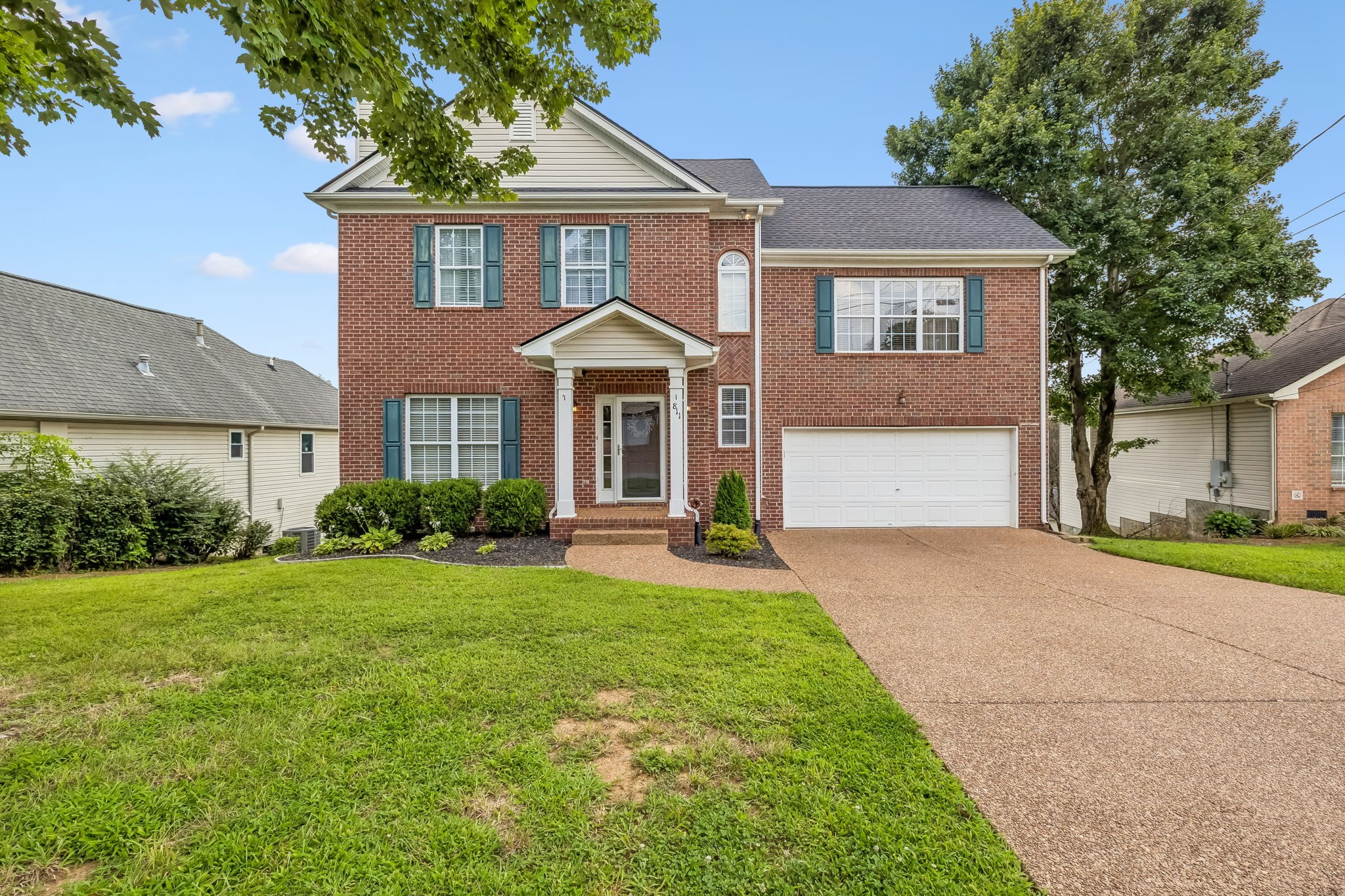 811 Raleigh Ct — photo