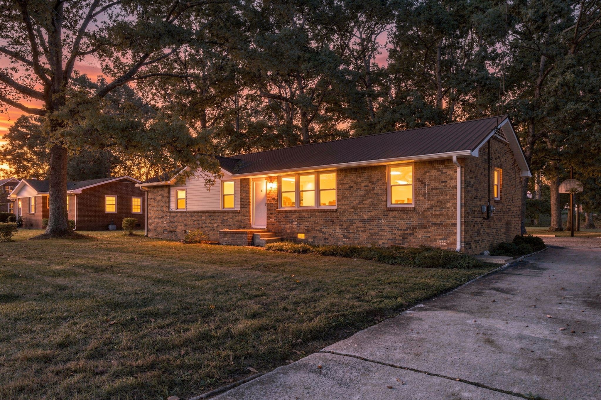 1209 Woodcrest Dr — photo