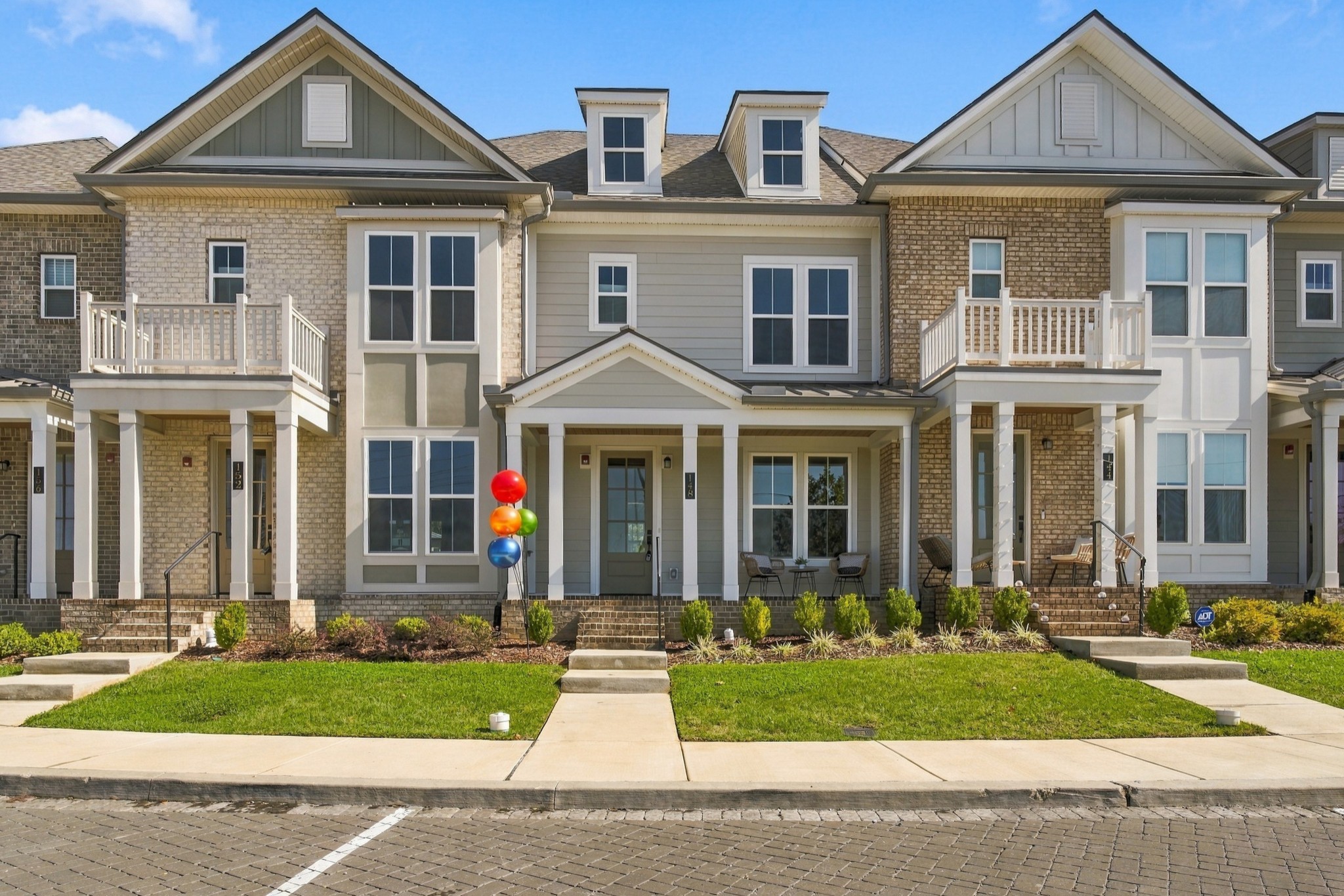 148 Nearwater Place — photo