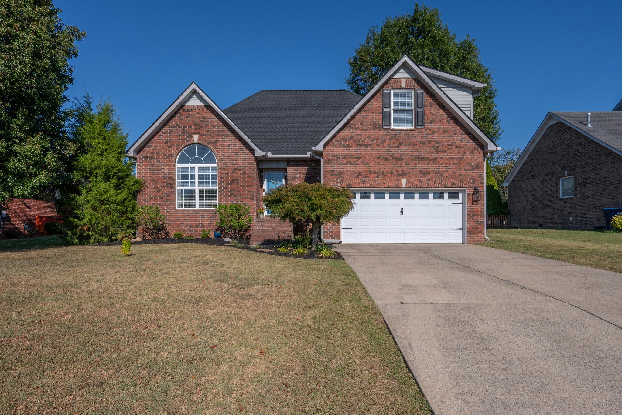 6010 Turning Leaf Dr — photo