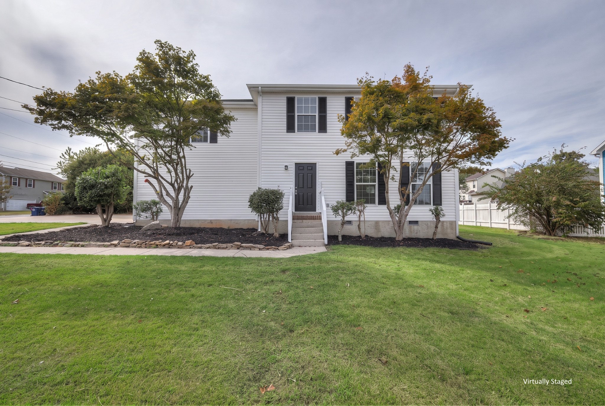 302 Holland Ridge Dr — photo