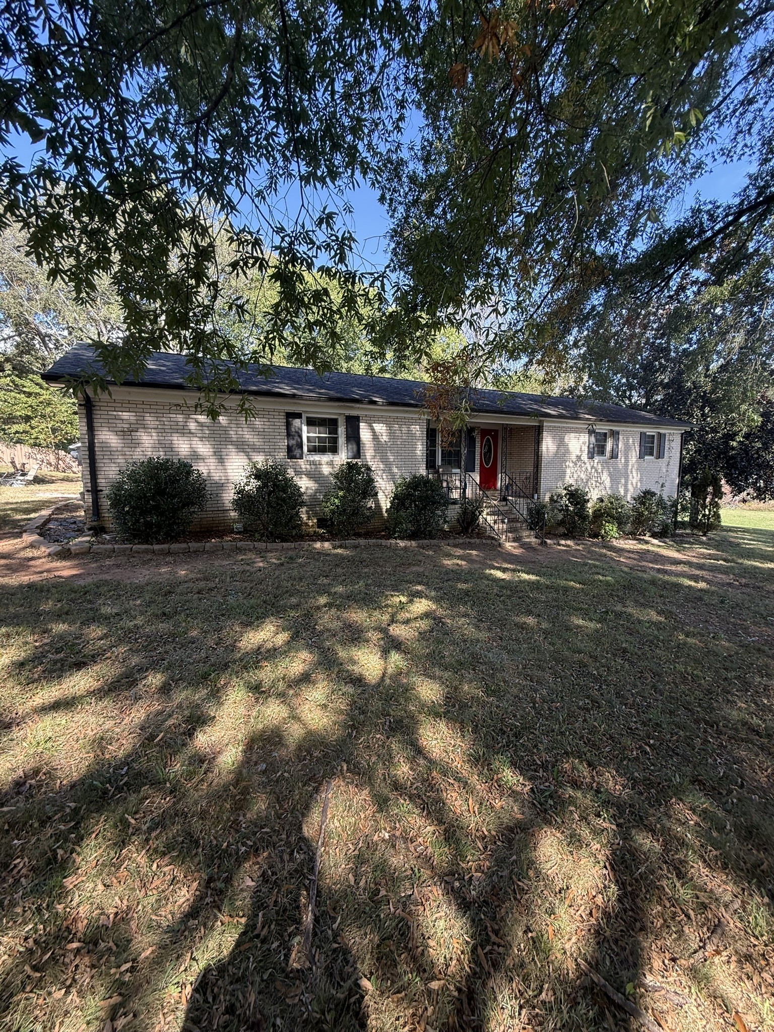 264 Greenwood Dr — photo