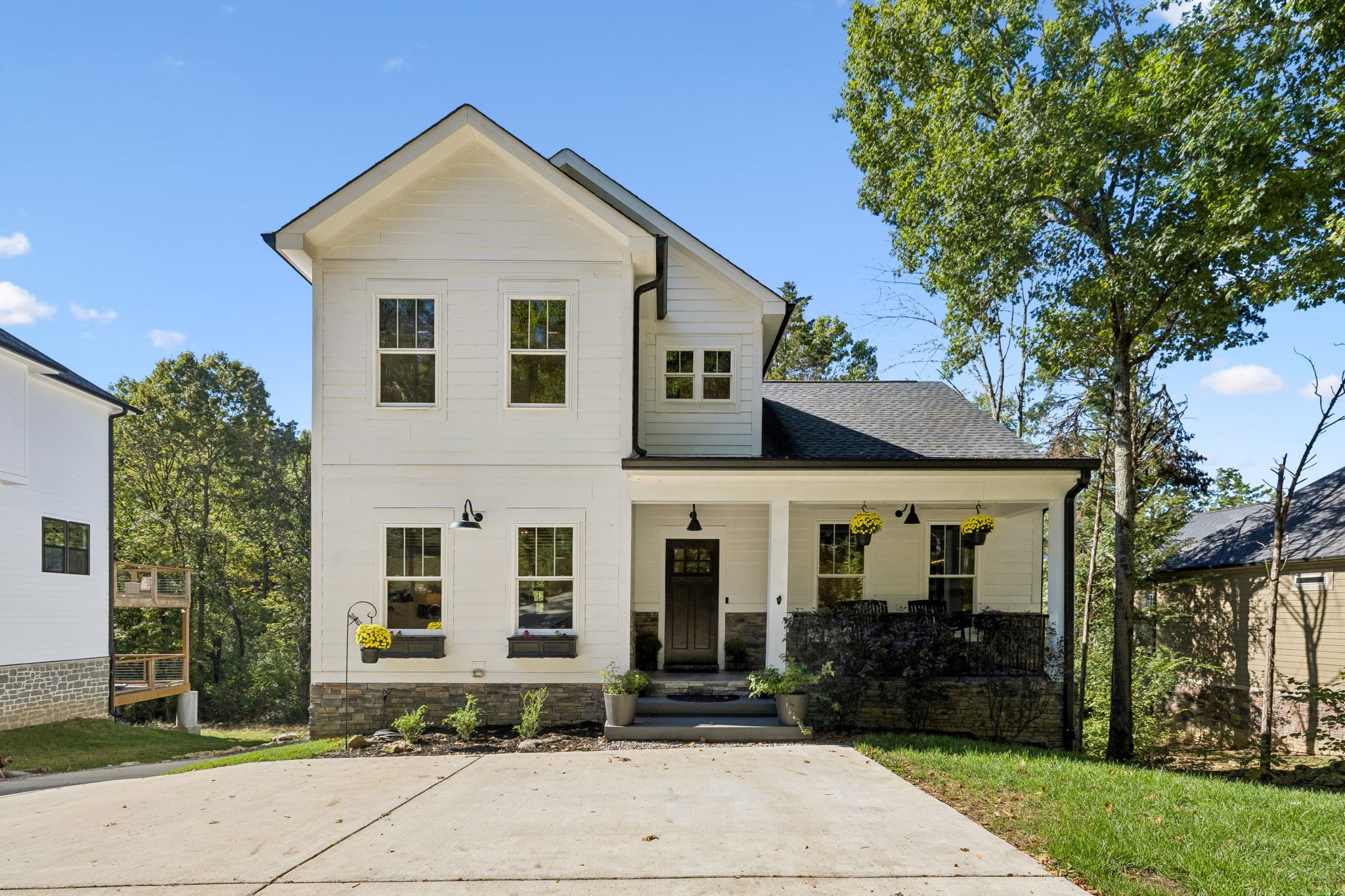 7715D Sawyer Brown Rd — photo