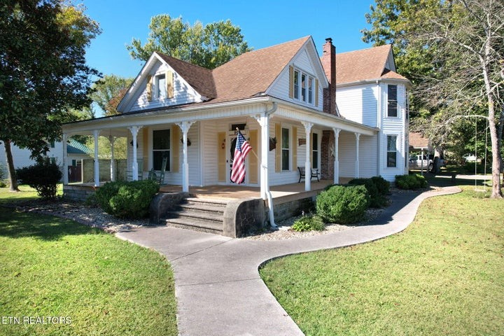 900 Georgia Ave — photo