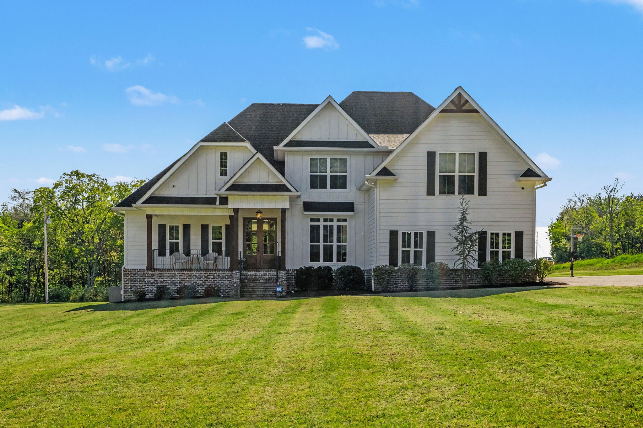 6428 Simmons Bluff Rd — photo