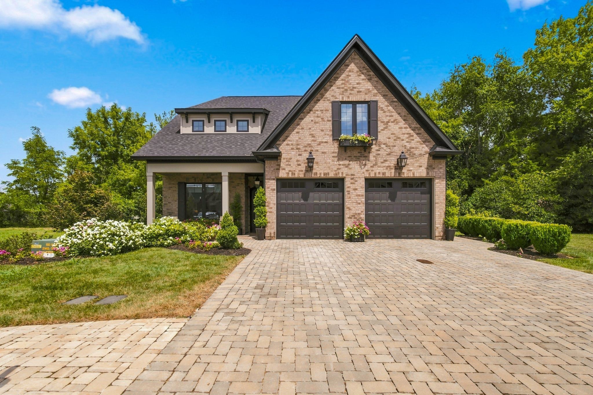2163 White Poplar Ct — photo