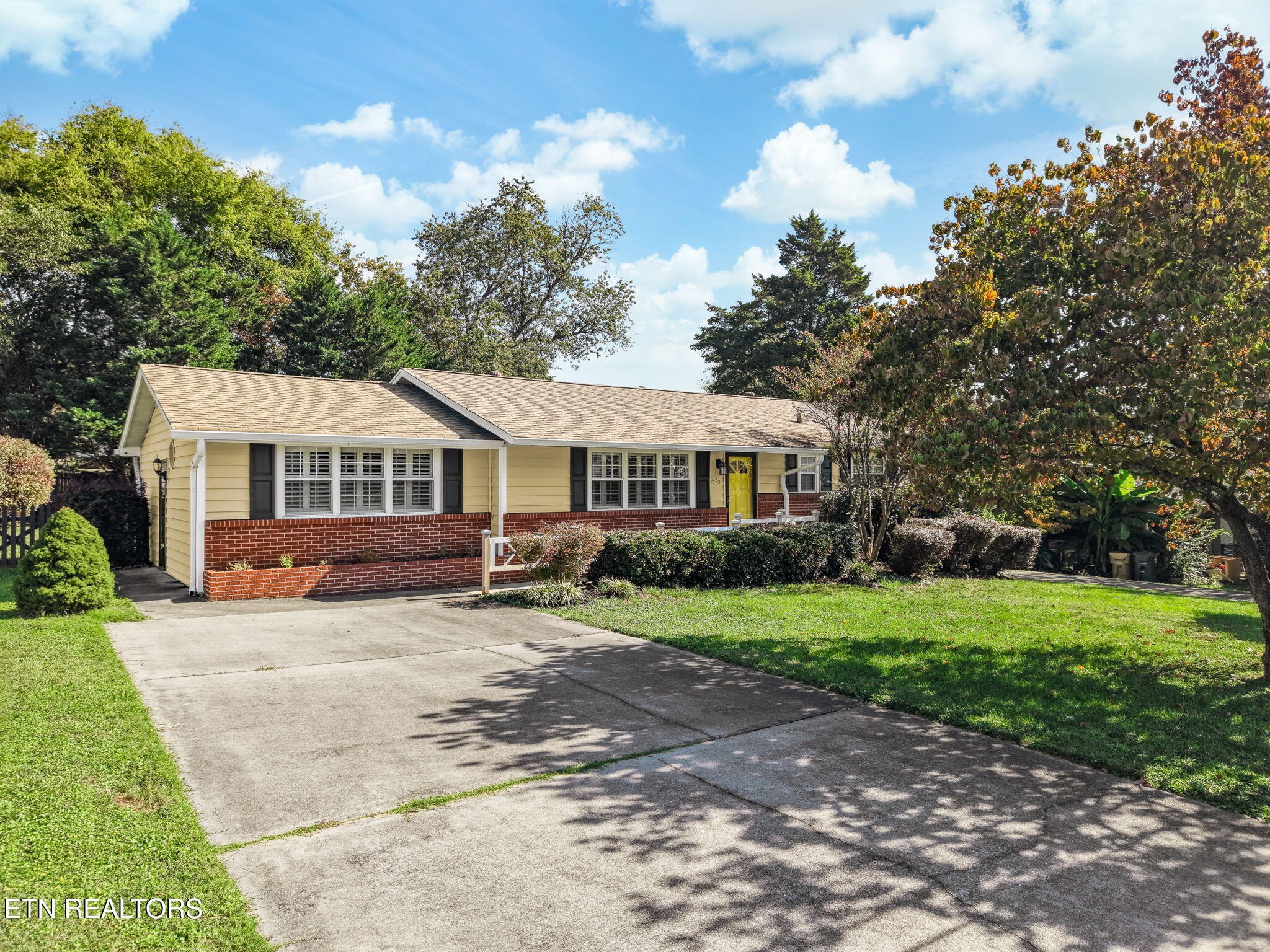 5620 Scenichills Rd — photo