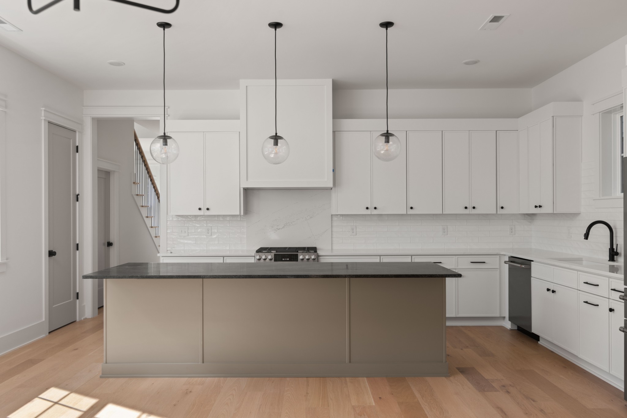 313 Riverside Dr Unit a — photo