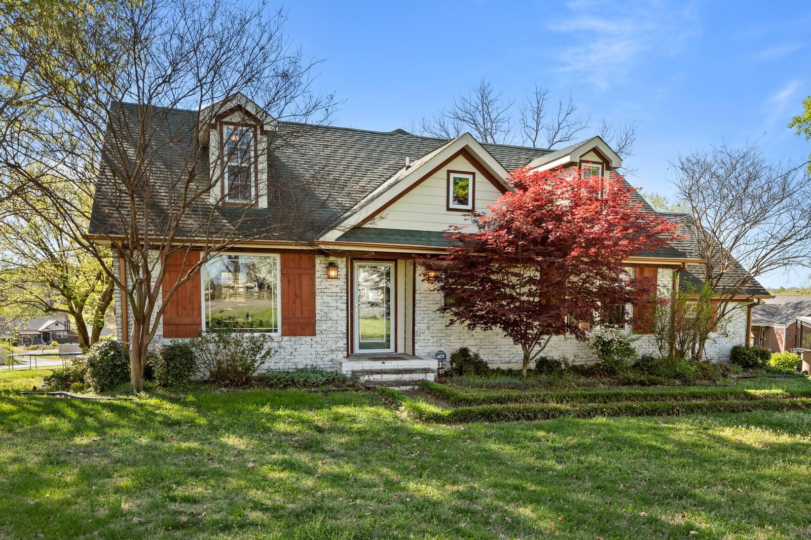 2616 Highview Dr — photo