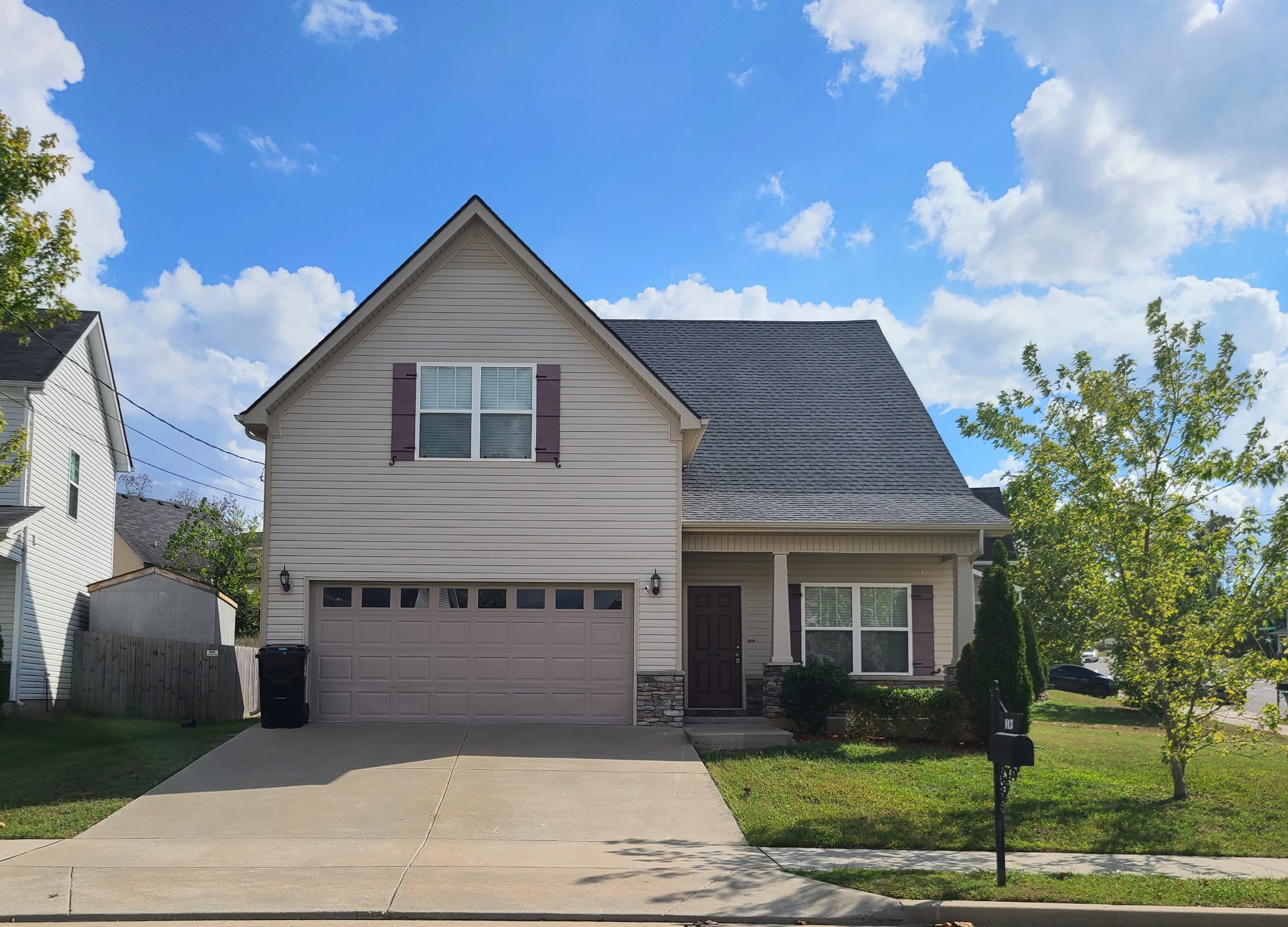 813 Harvest Grove Dr — photo