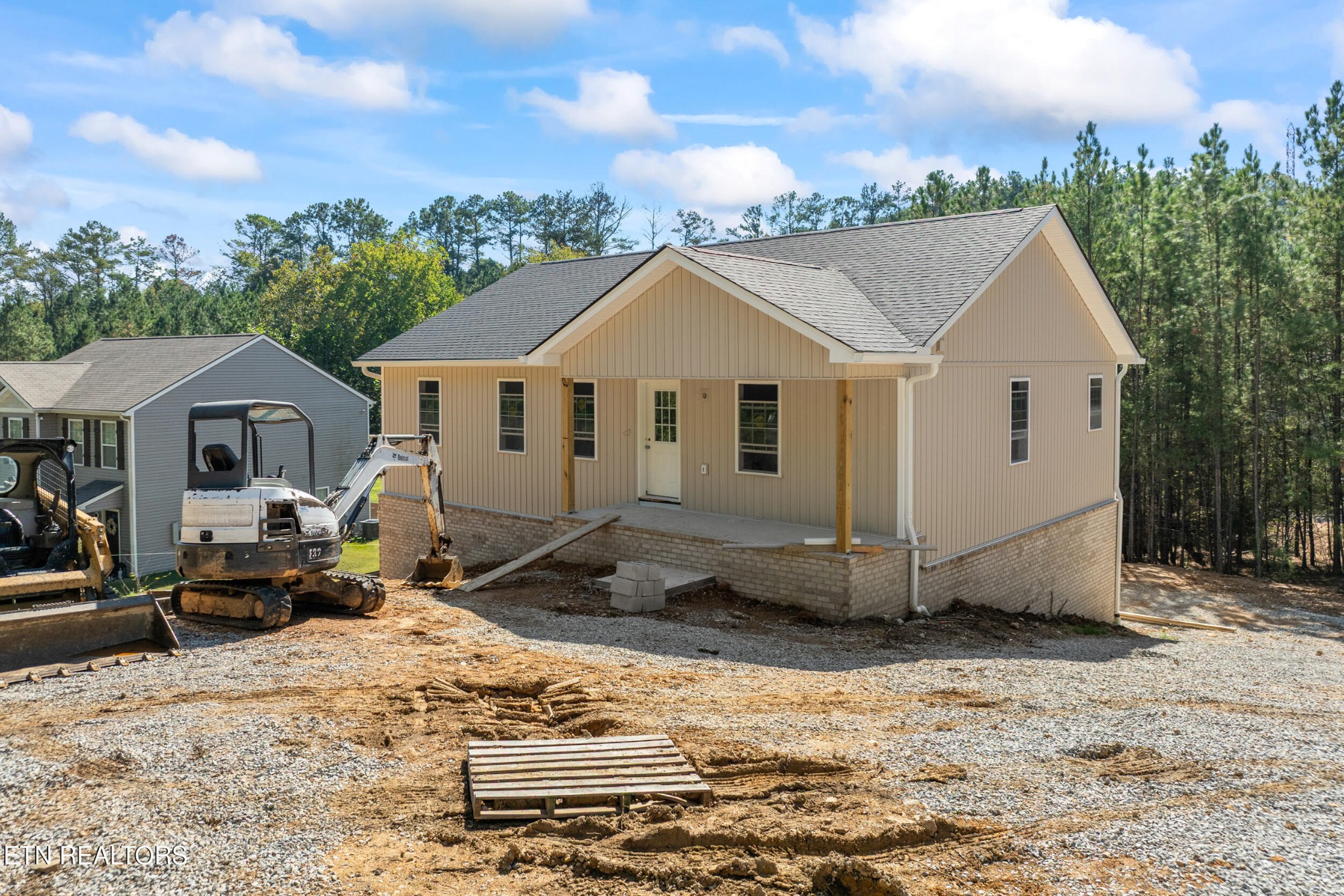 646 High Point Orchard Rd — photo