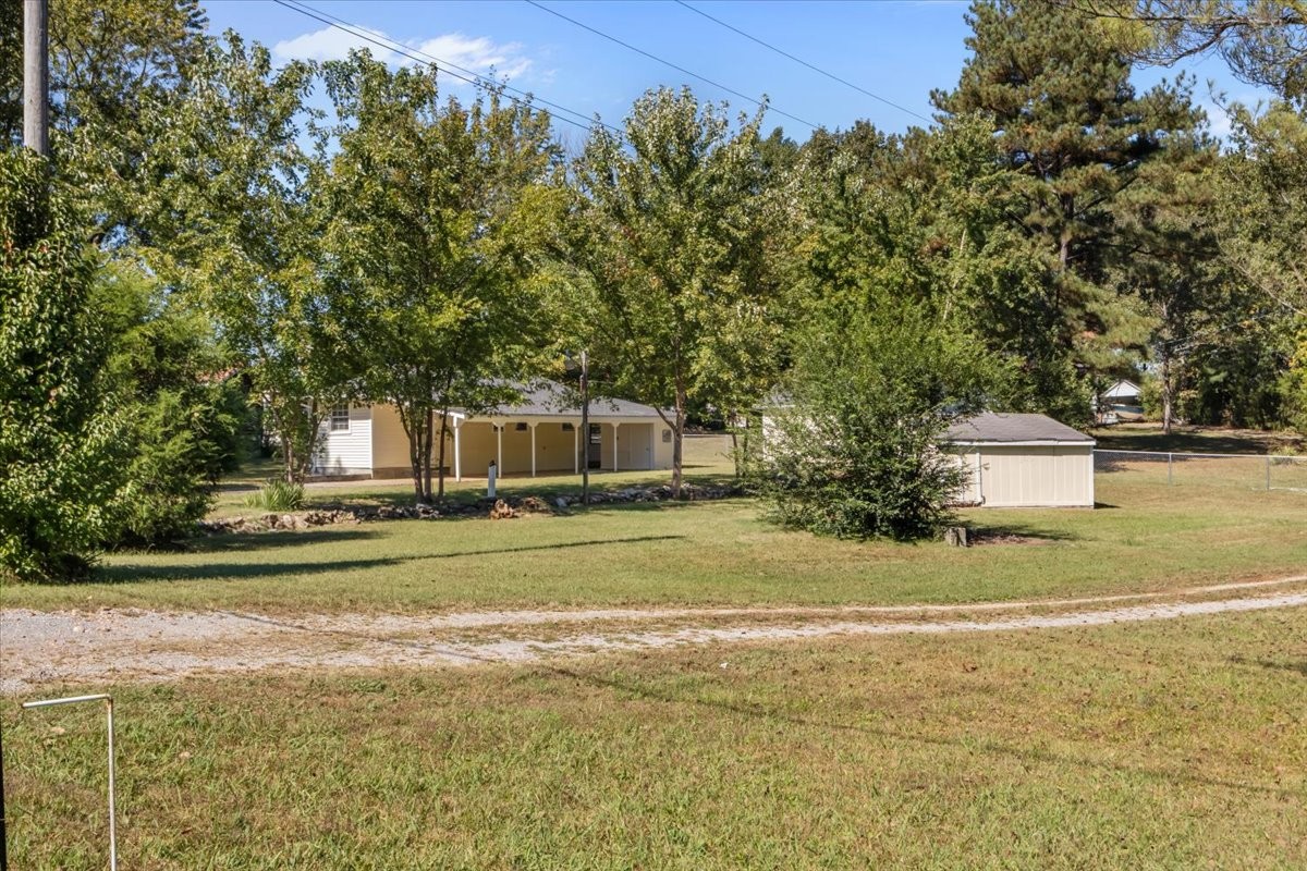 620 Old Stewart Road, Tennessee Ridge, TN 37178