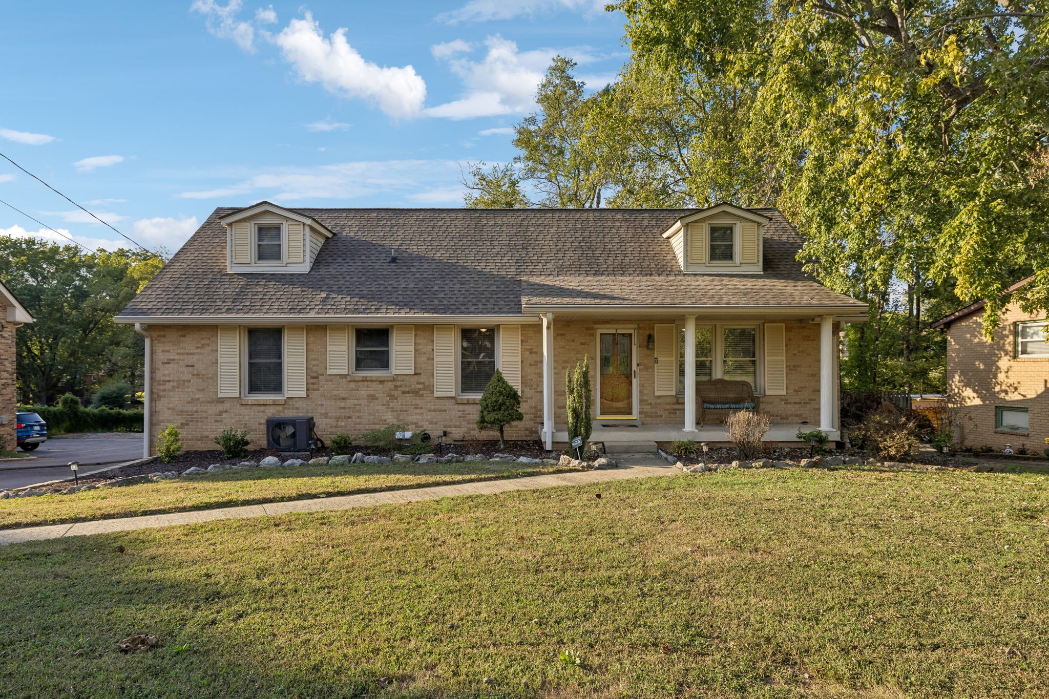 4412 Baton Rouge Dr — photo