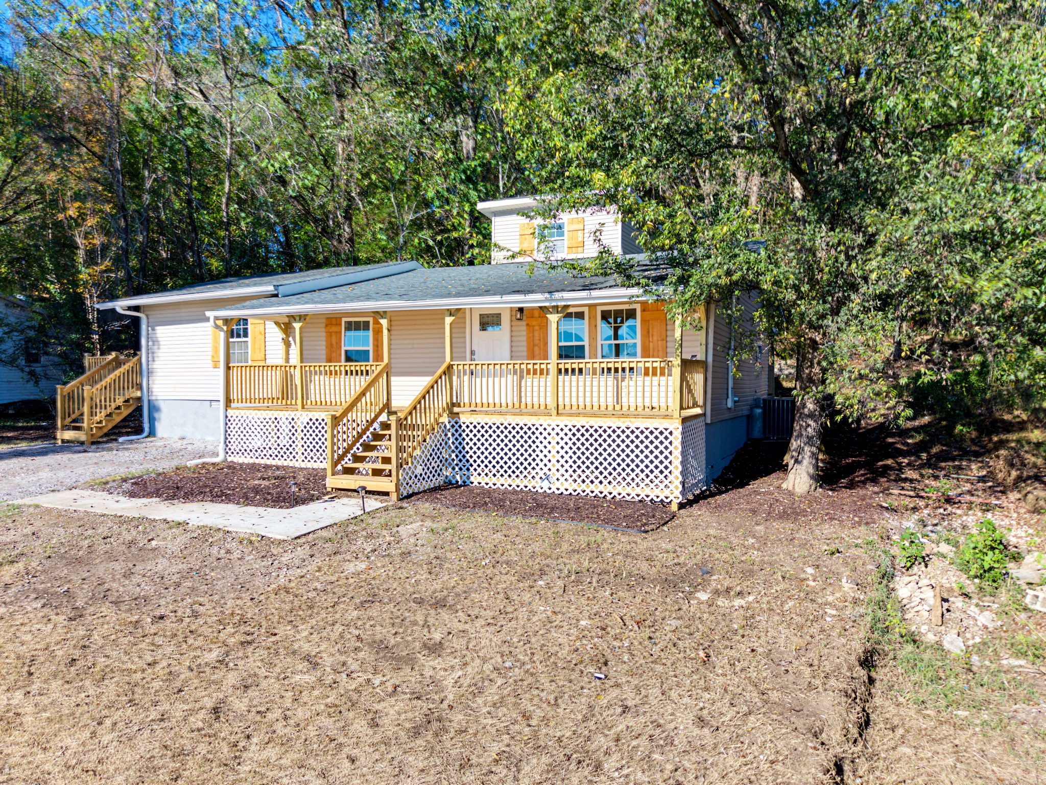 970 Donahue Rd — photo
