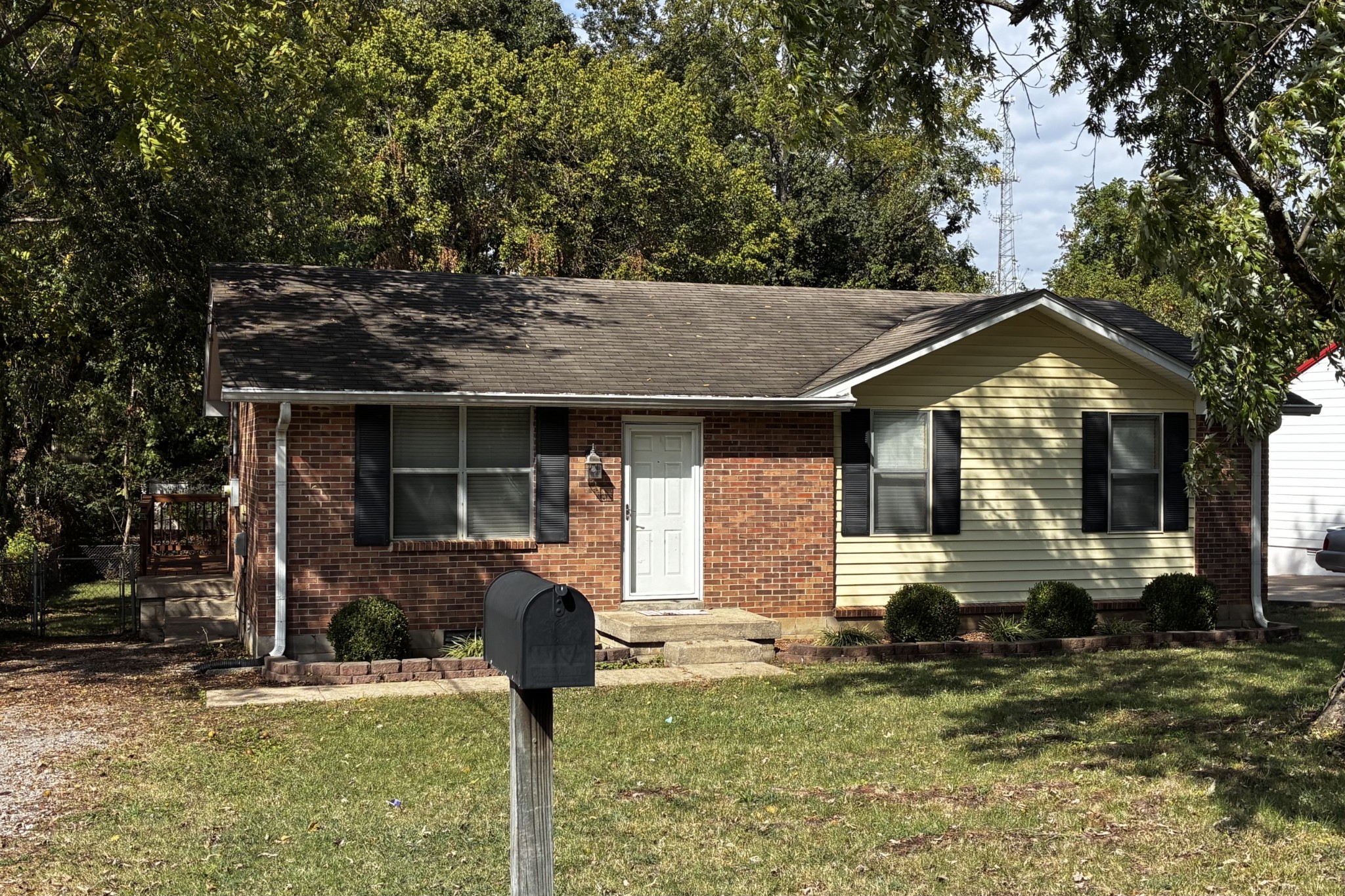 212 Sunny Acre Dr — photo