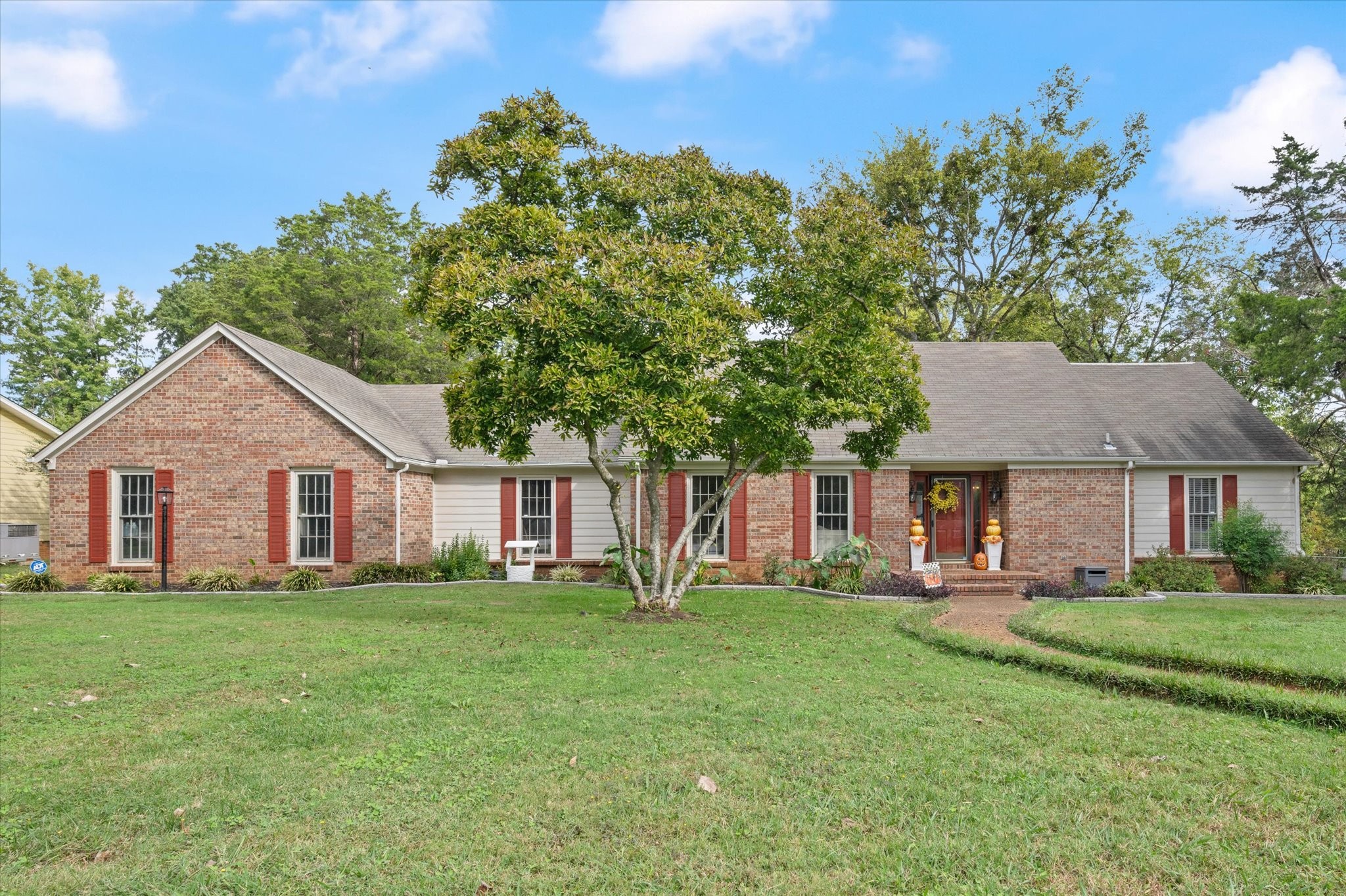 1706 Haynes Dr — photo