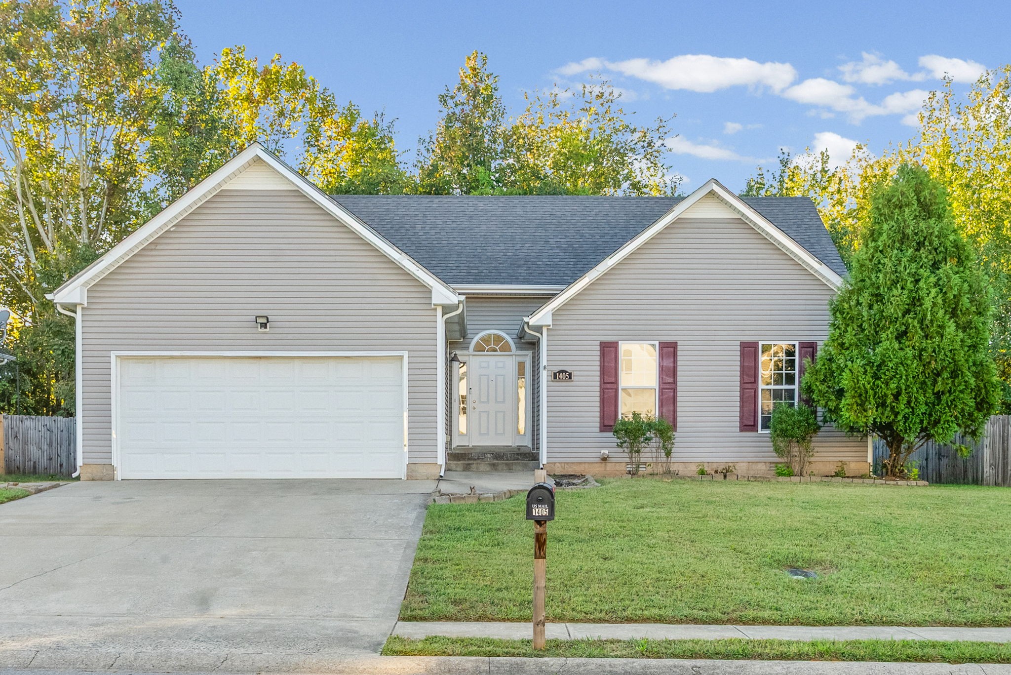1405 Mutual Dr — photo