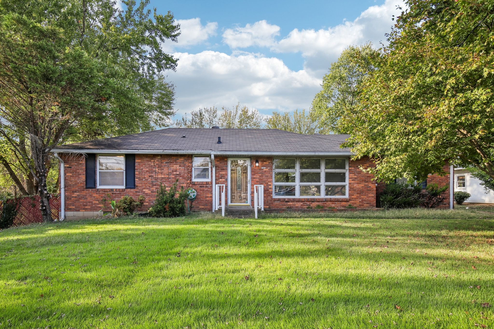 405 McDonald Dr — photo