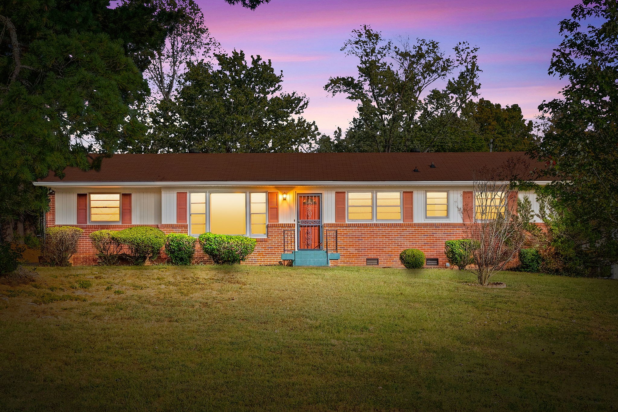 407 W Coy Cir — photo