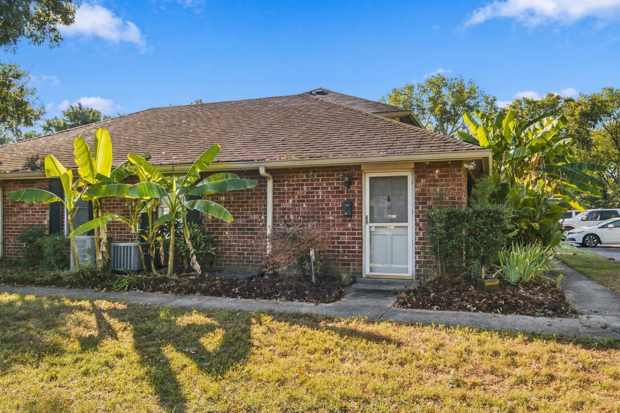 523 Harding Pl Unit 10 — photo