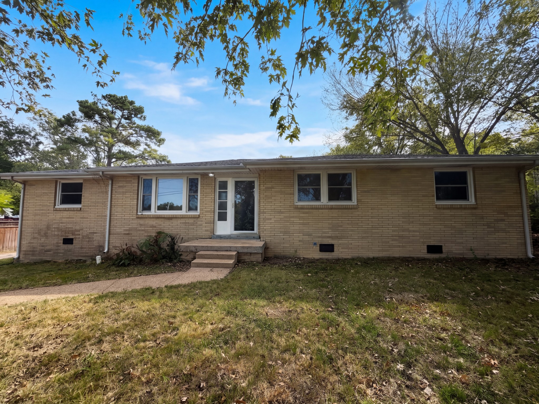 5122 Edmondson Pike — photo