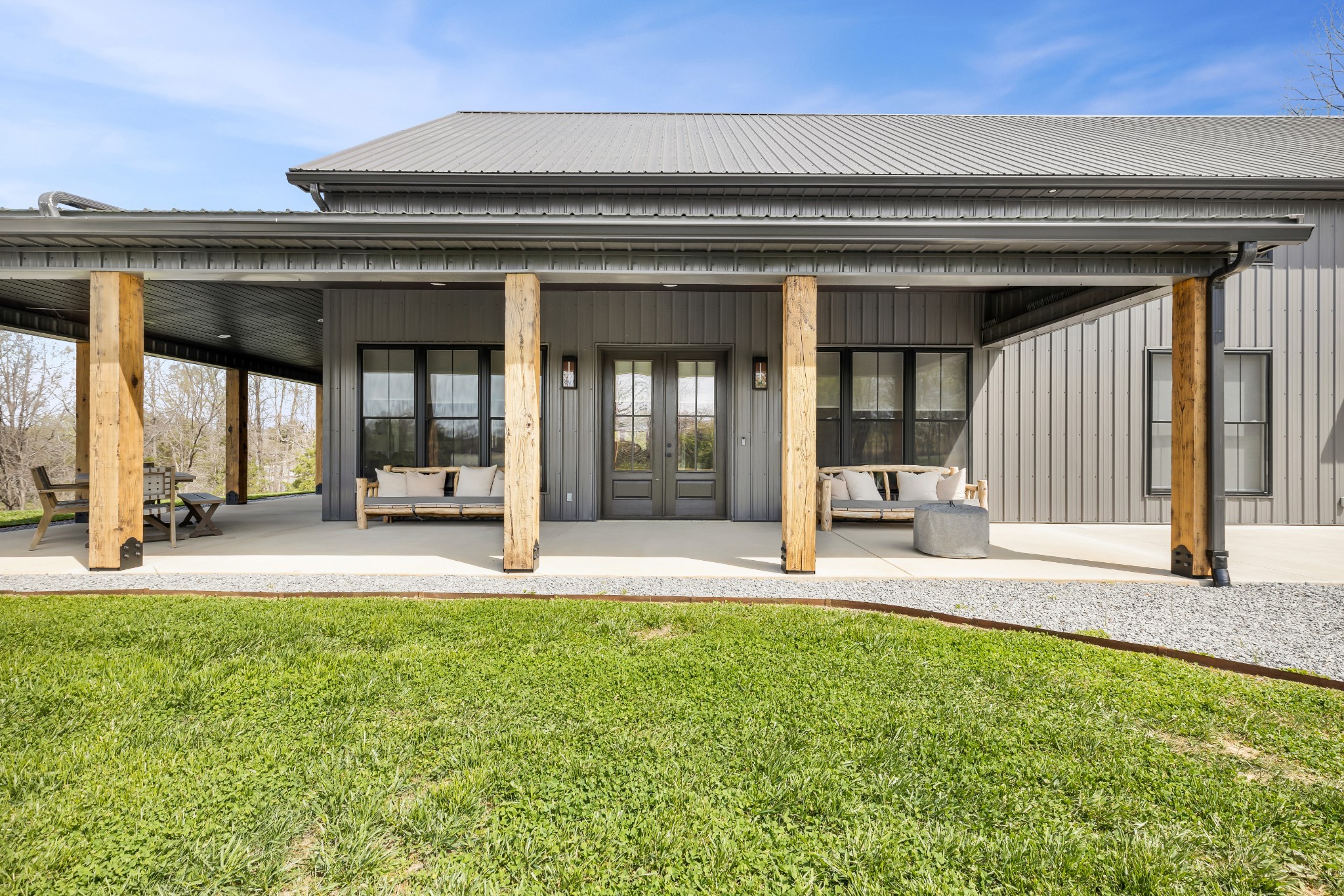 156 Junction Dr — photo