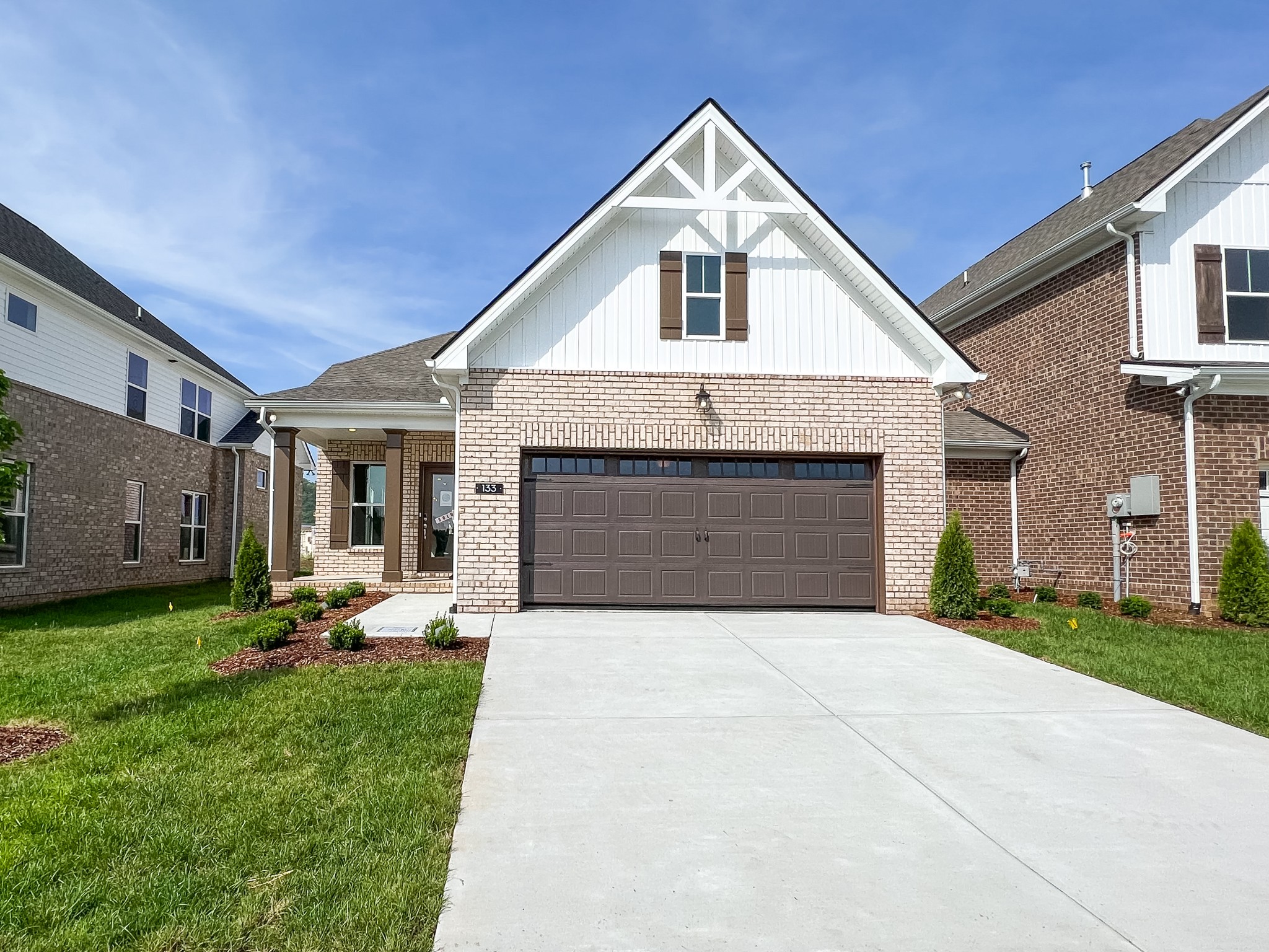 236 Hudson Dr — photo