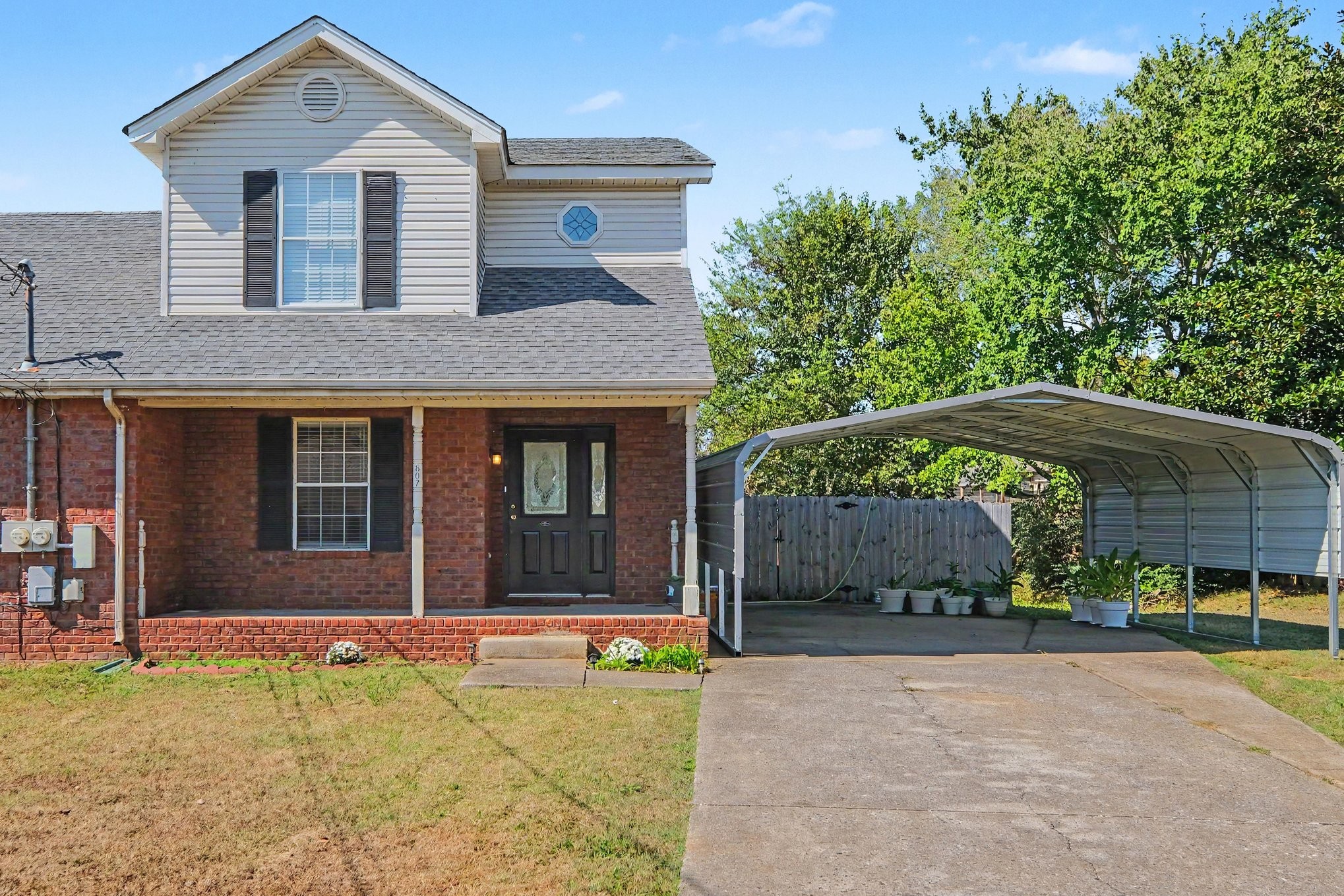 807 Mason Tucker Dr — photo