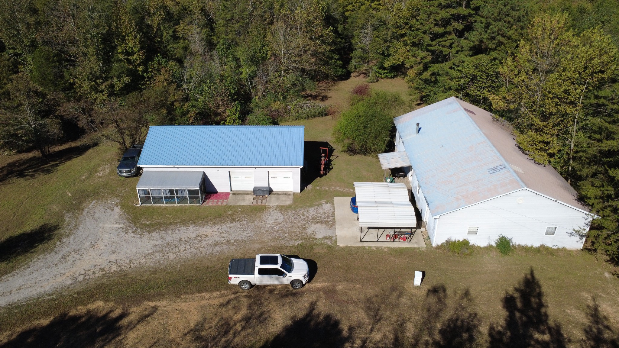815 McCord Hollow Rd — photo