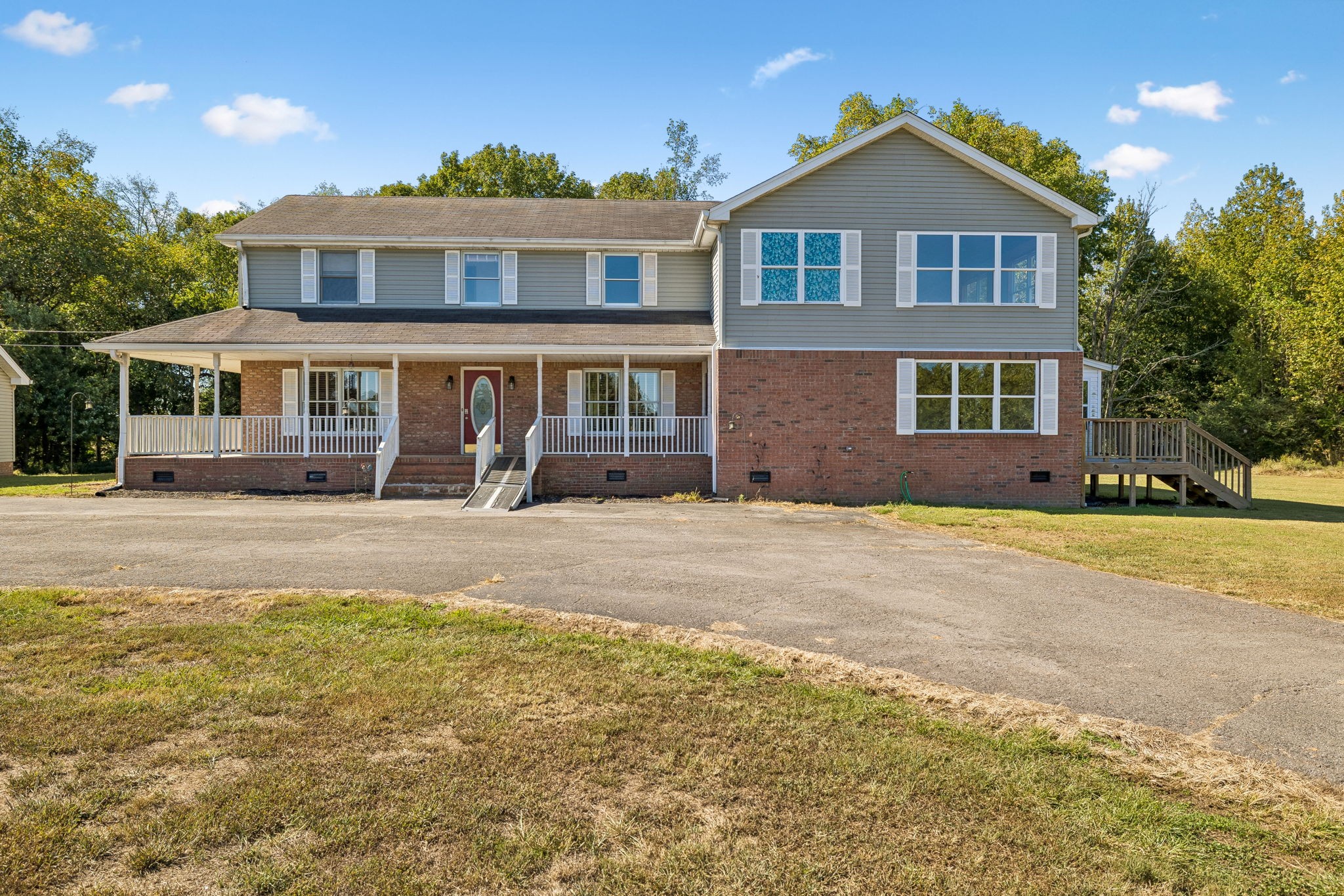115 Riggs Rd — photo