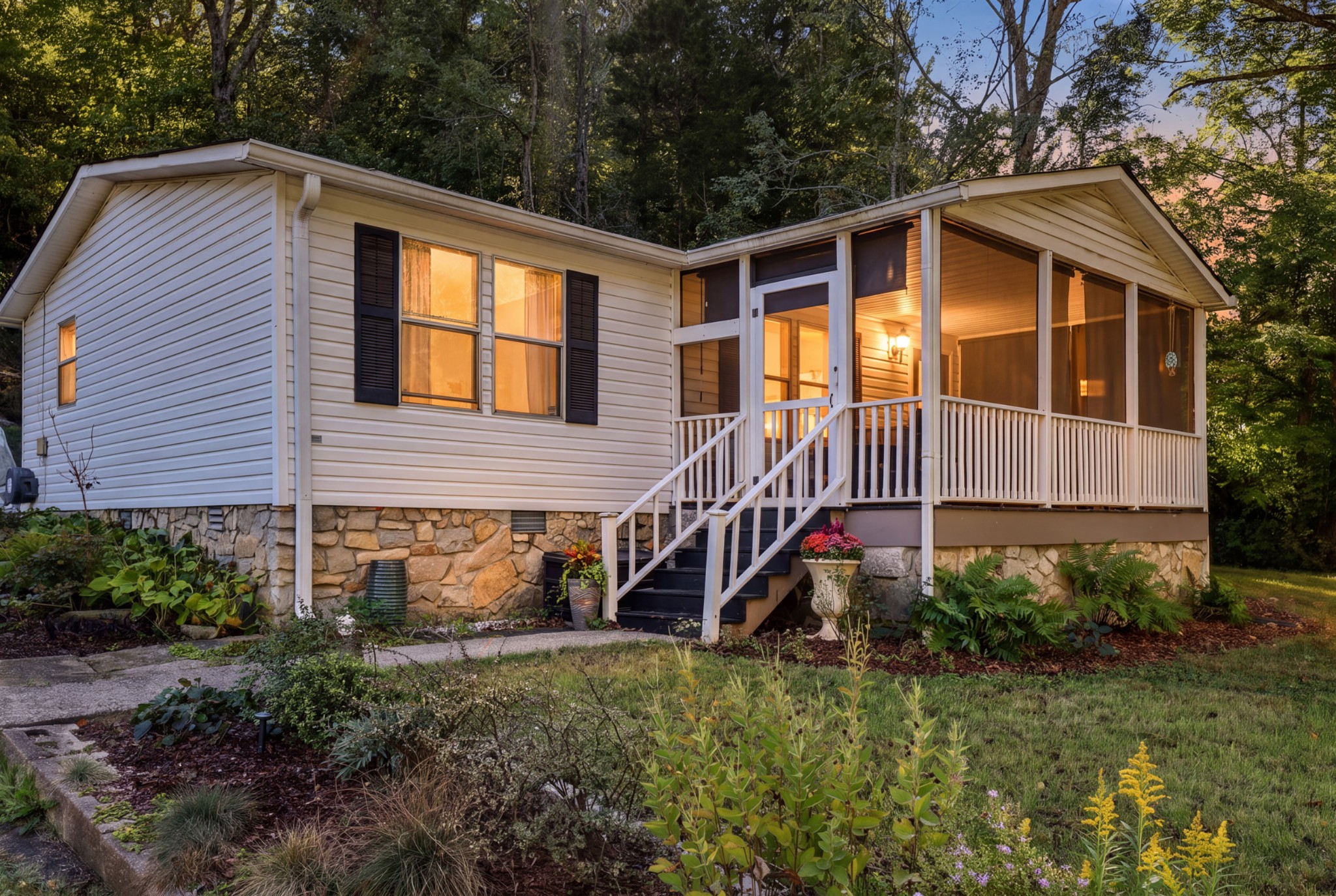 1416 Williamson Rd — photo