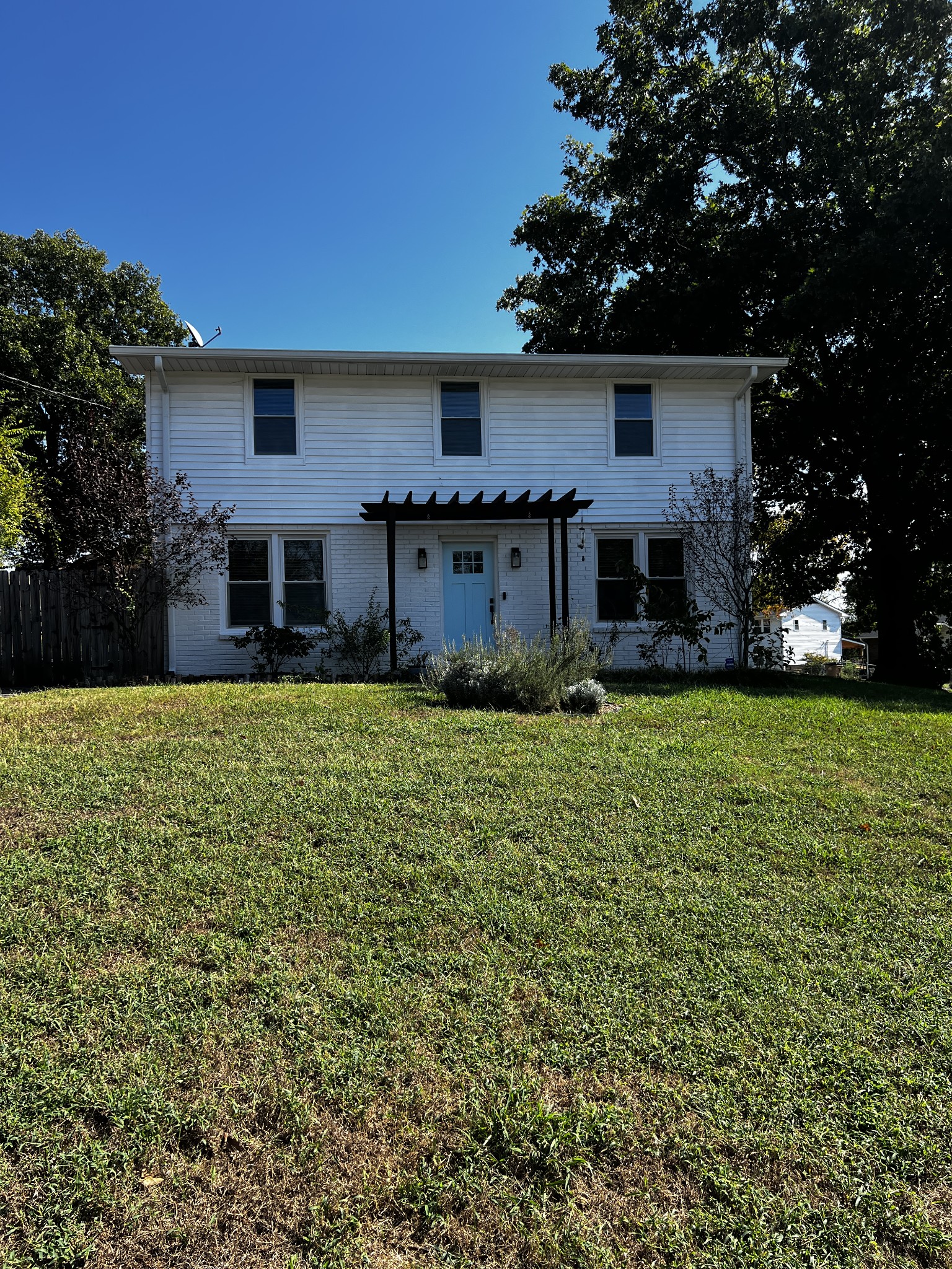 2601 Oakwood Ave — photo