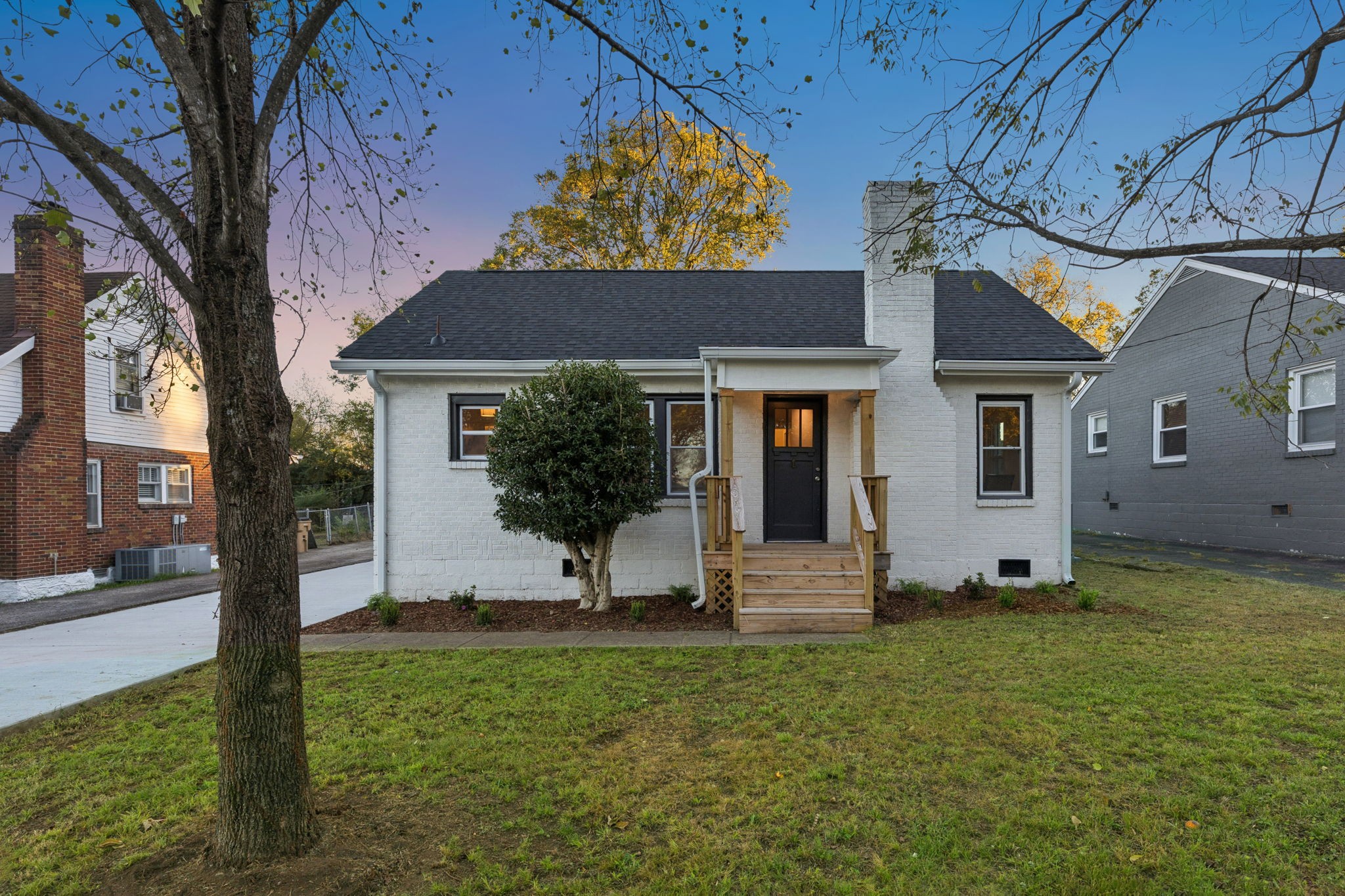 222 Neelys Bend Rd — photo