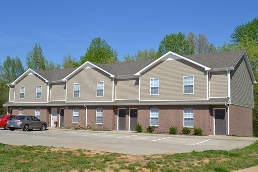 685 Oliver Loop Unit C — photo