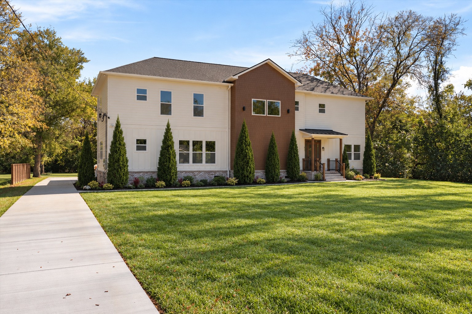 1118 Lipscomb Dr — photo