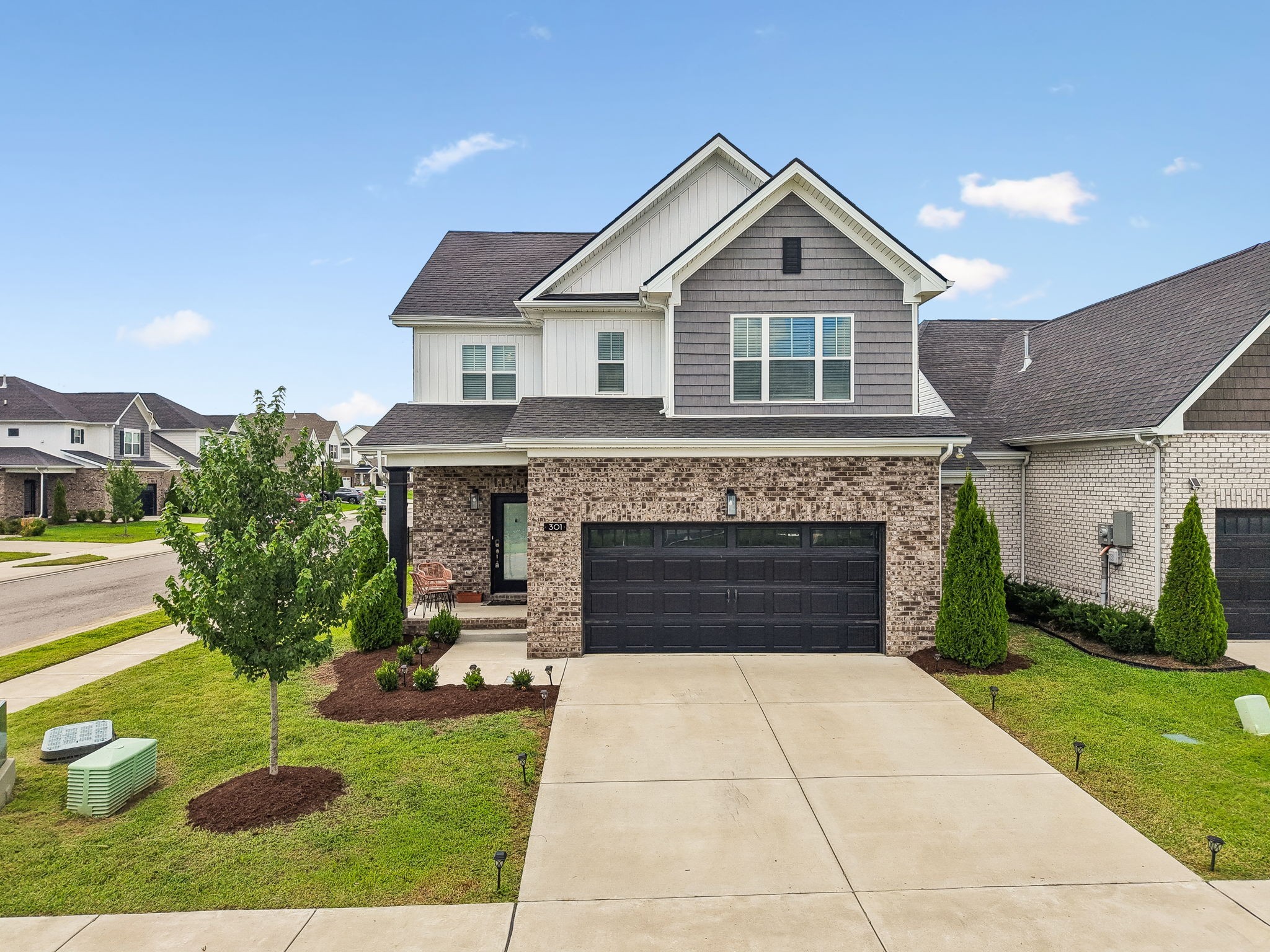 301 Booker Dr — photo